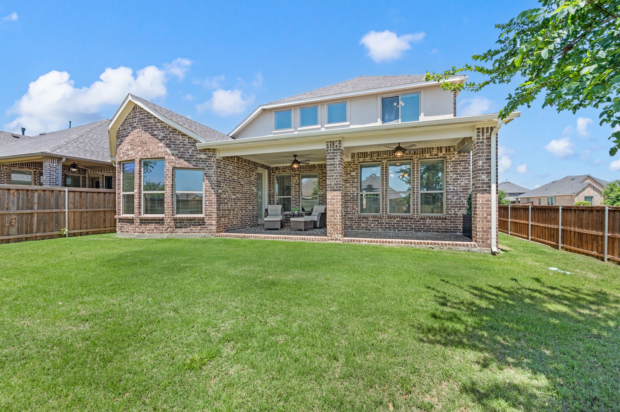 216 Village Creek Drive