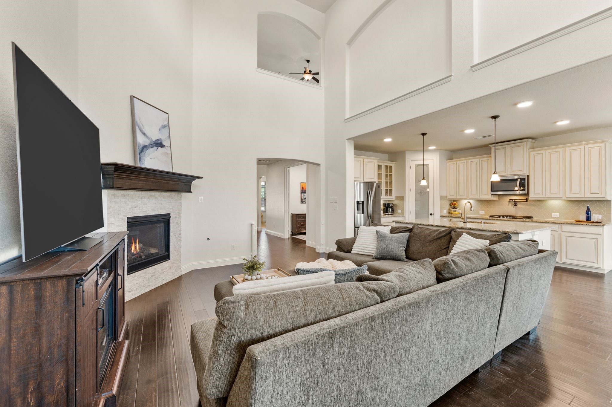 216 Village Creek Drive