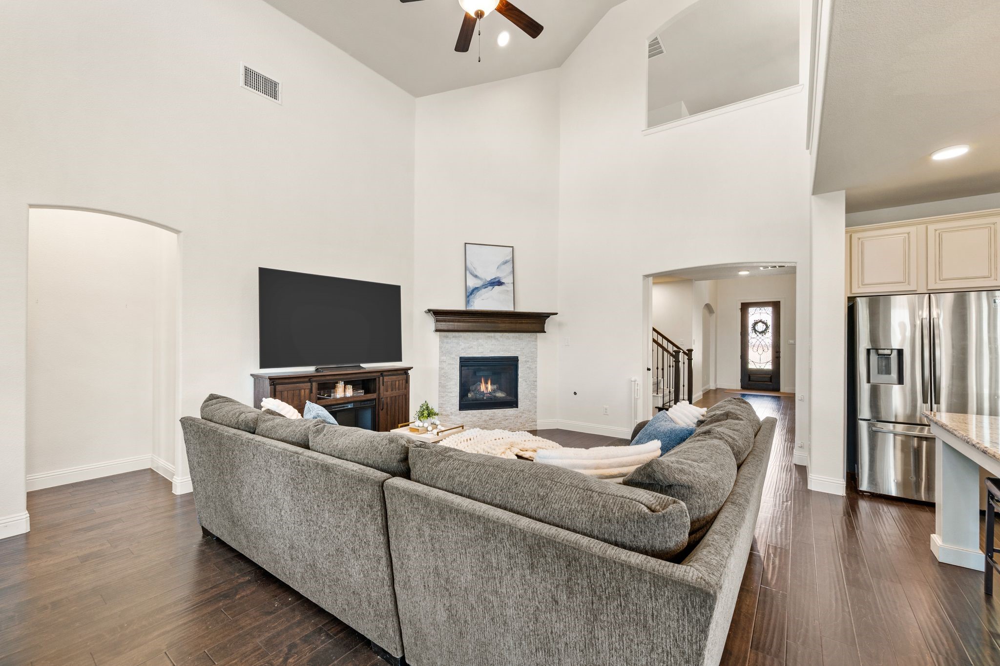 216 Village Creek Drive