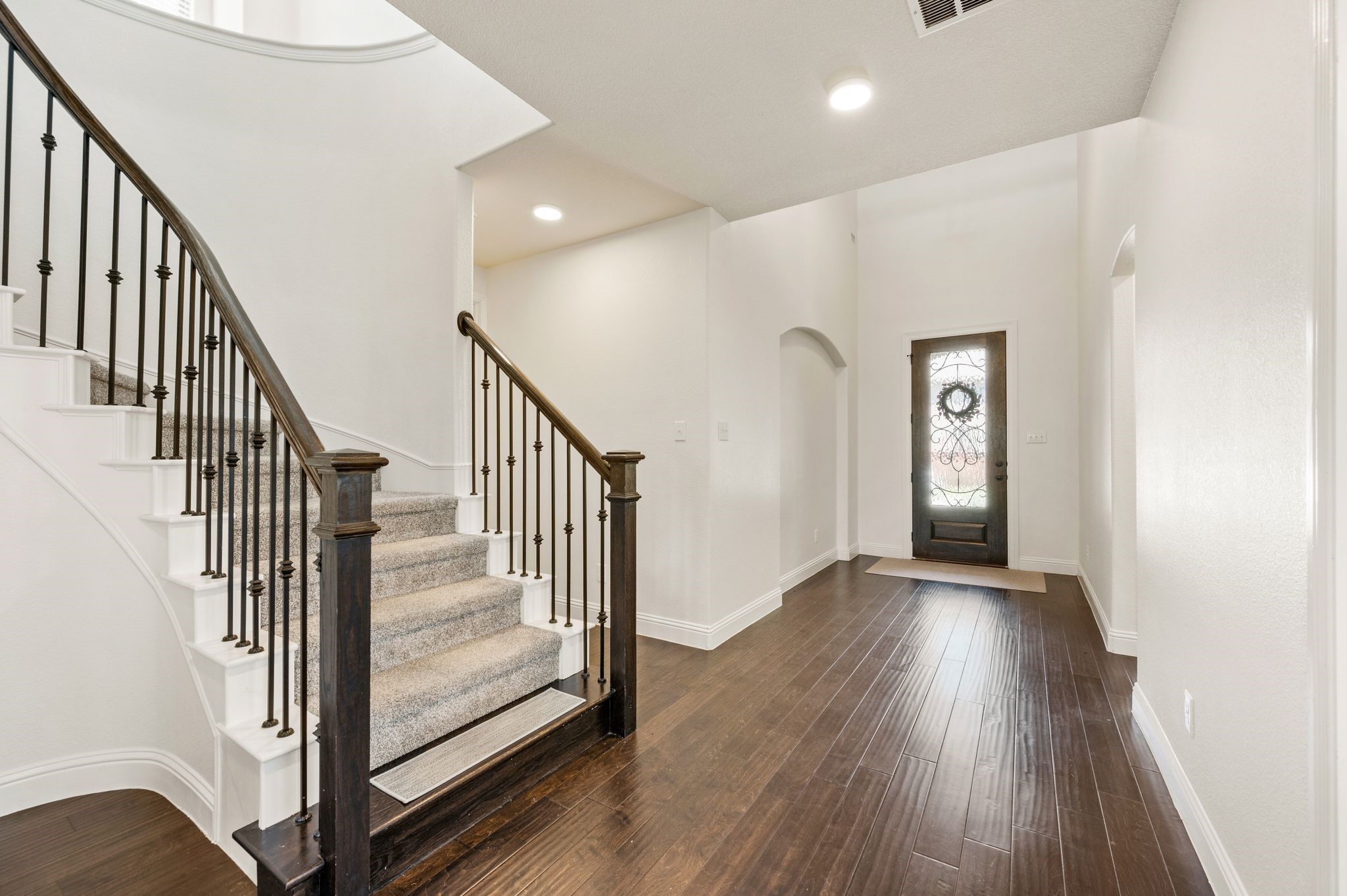 216 Village Creek Drive
