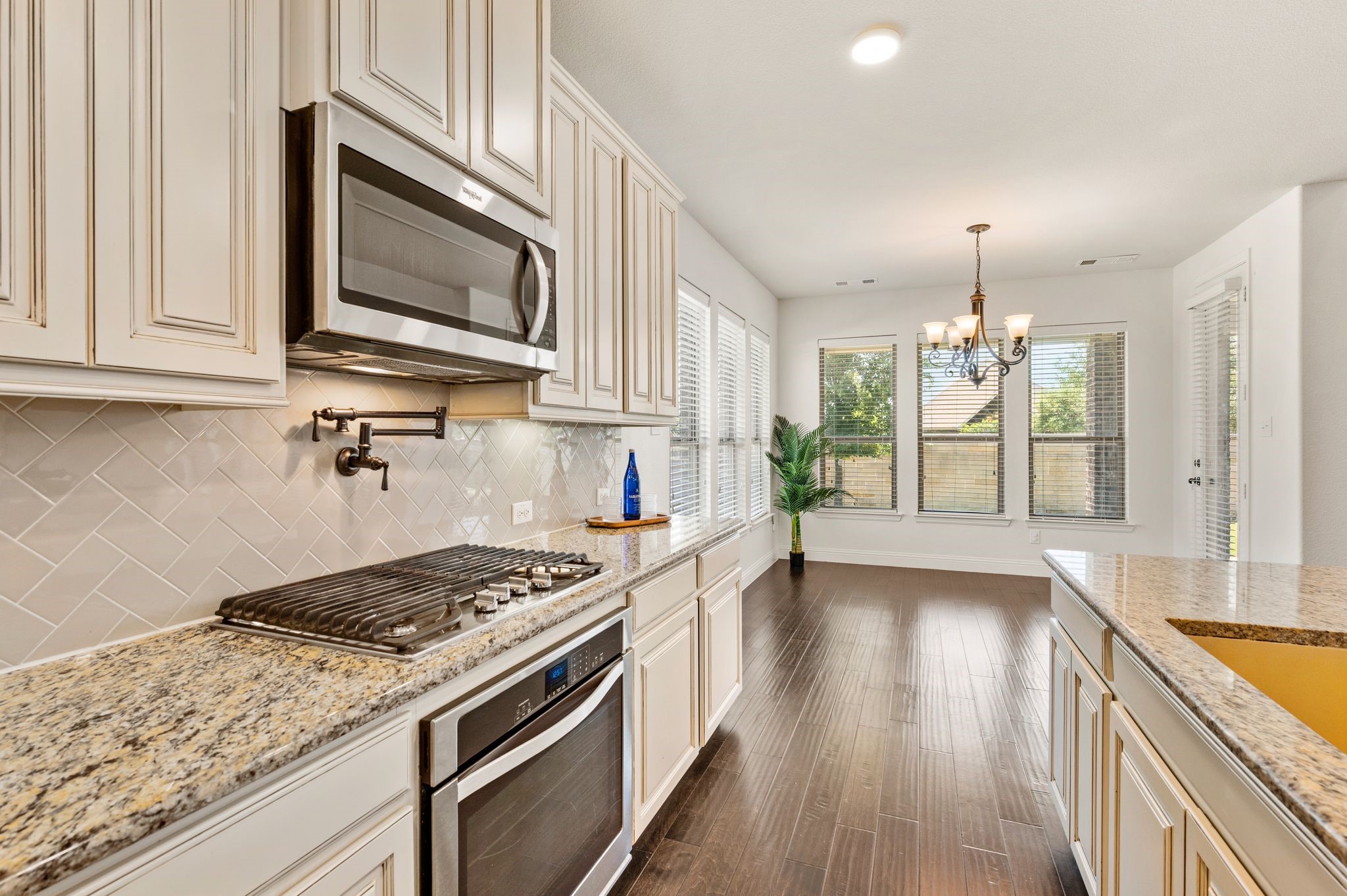 216 Village Creek Drive