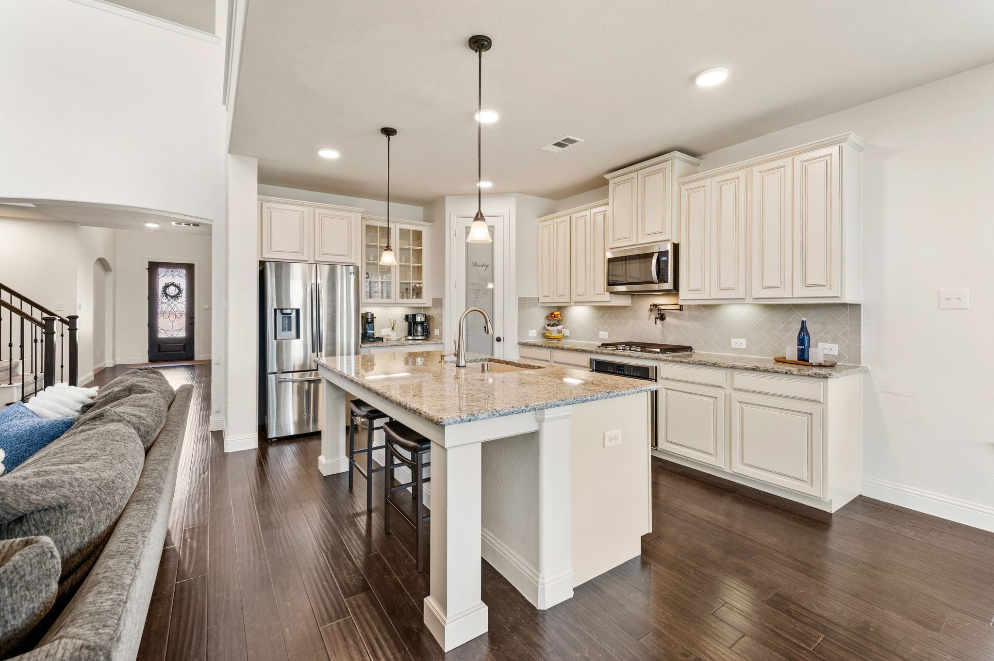 216 Village Creek Drive