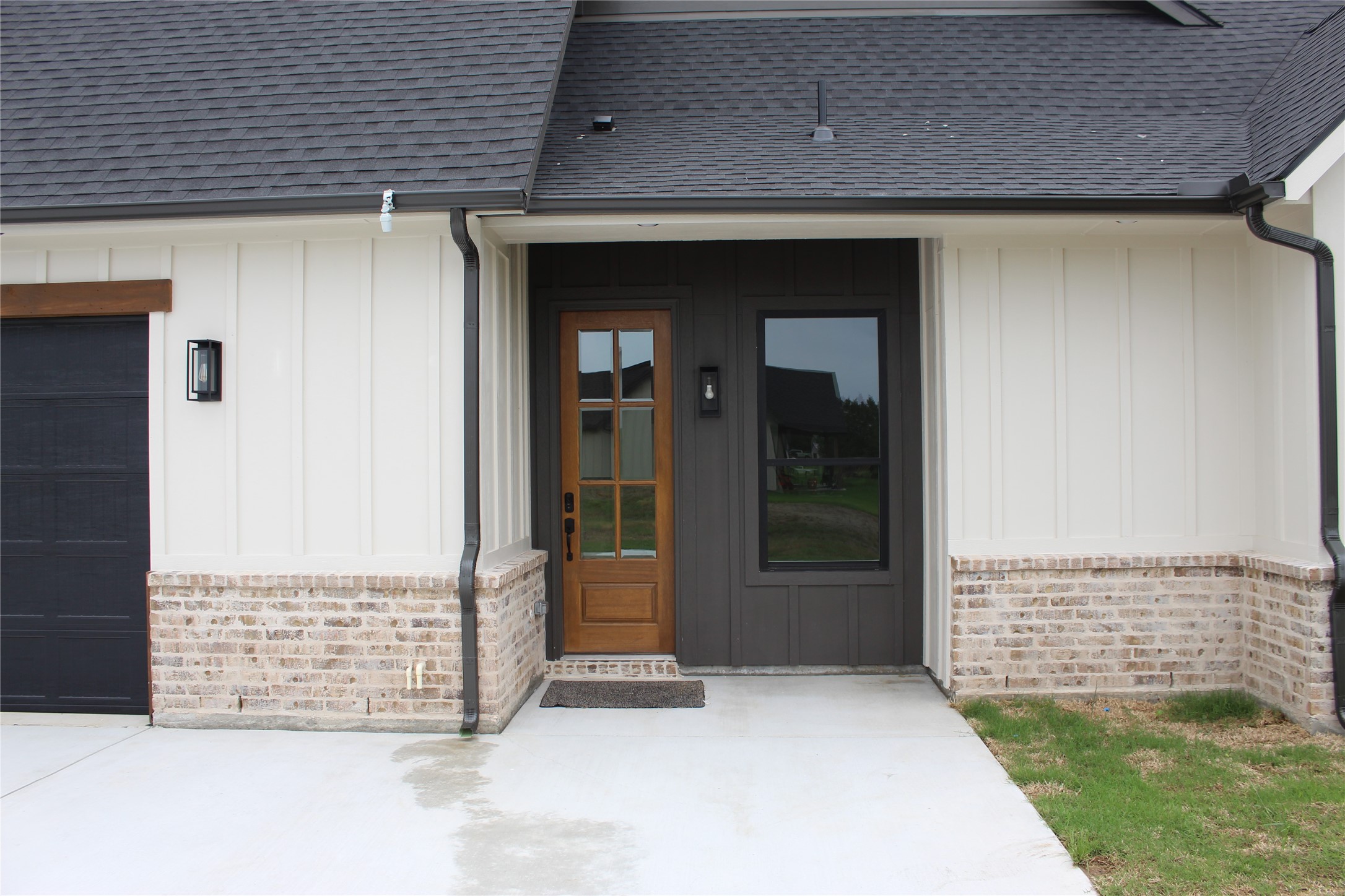 1090 Eagle Pass