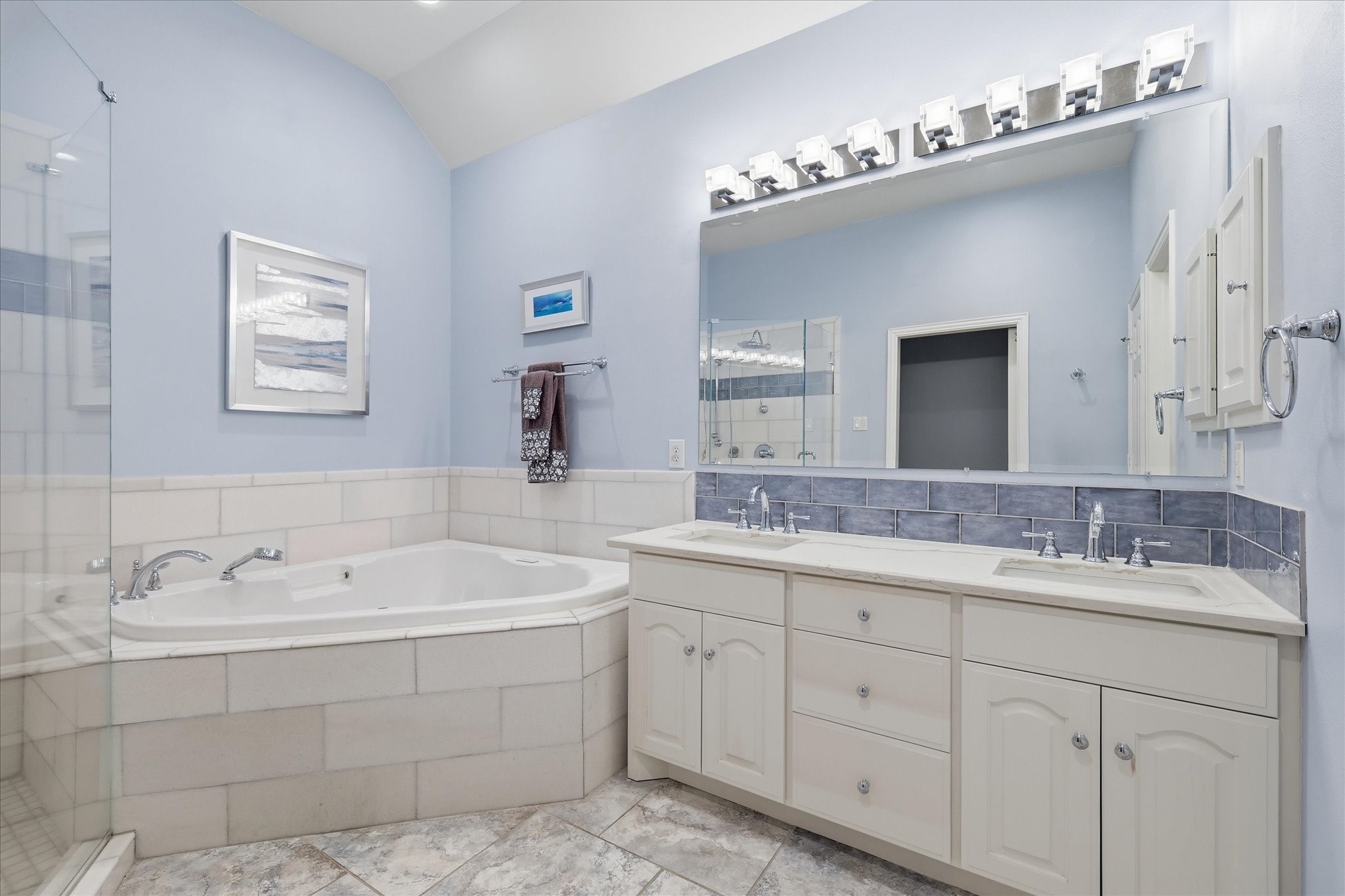 4222 Spyglass Hill Lane
