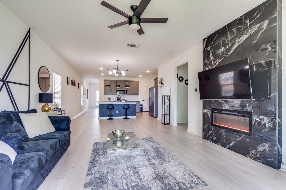 3351 Conroe Street