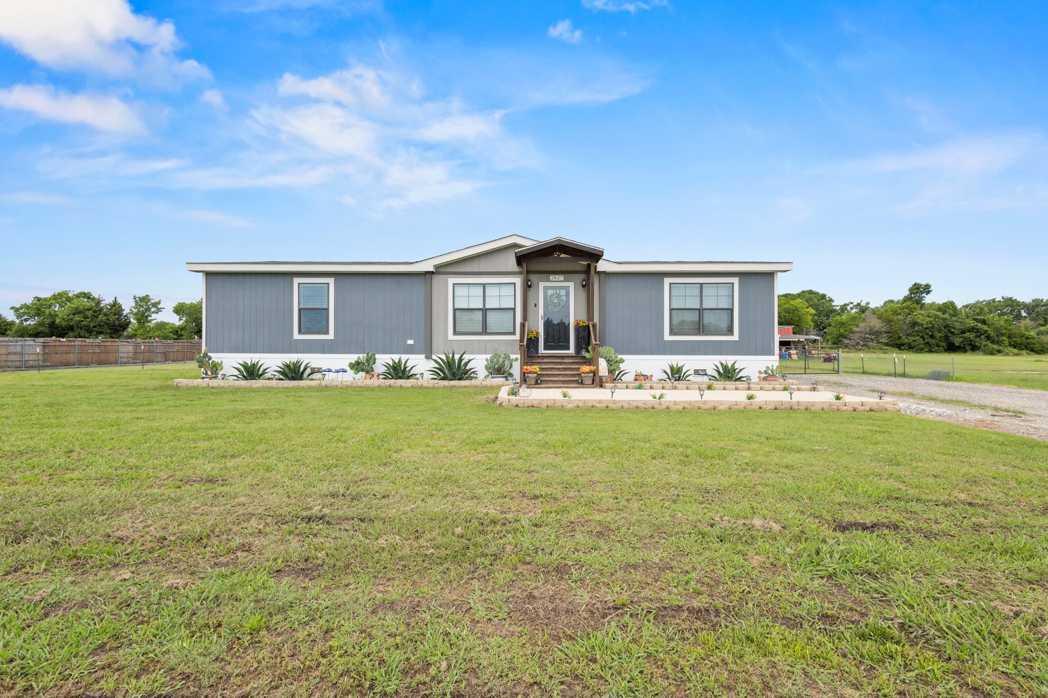 2827 Grays Prairie Lane