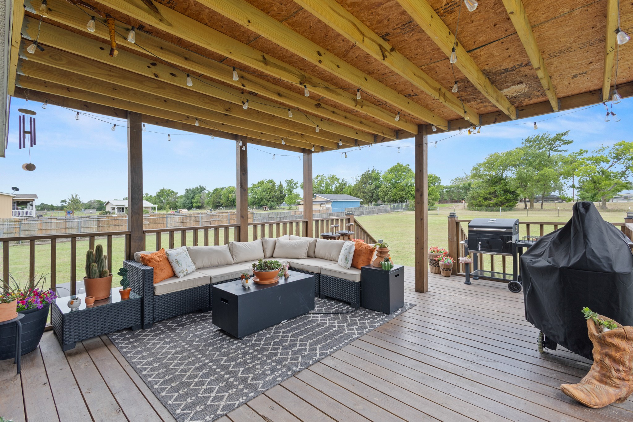 2827 Grays Prairie Lane