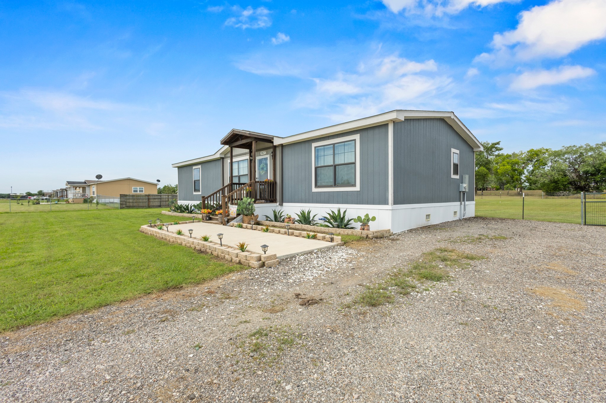 2827 Grays Prairie Lane