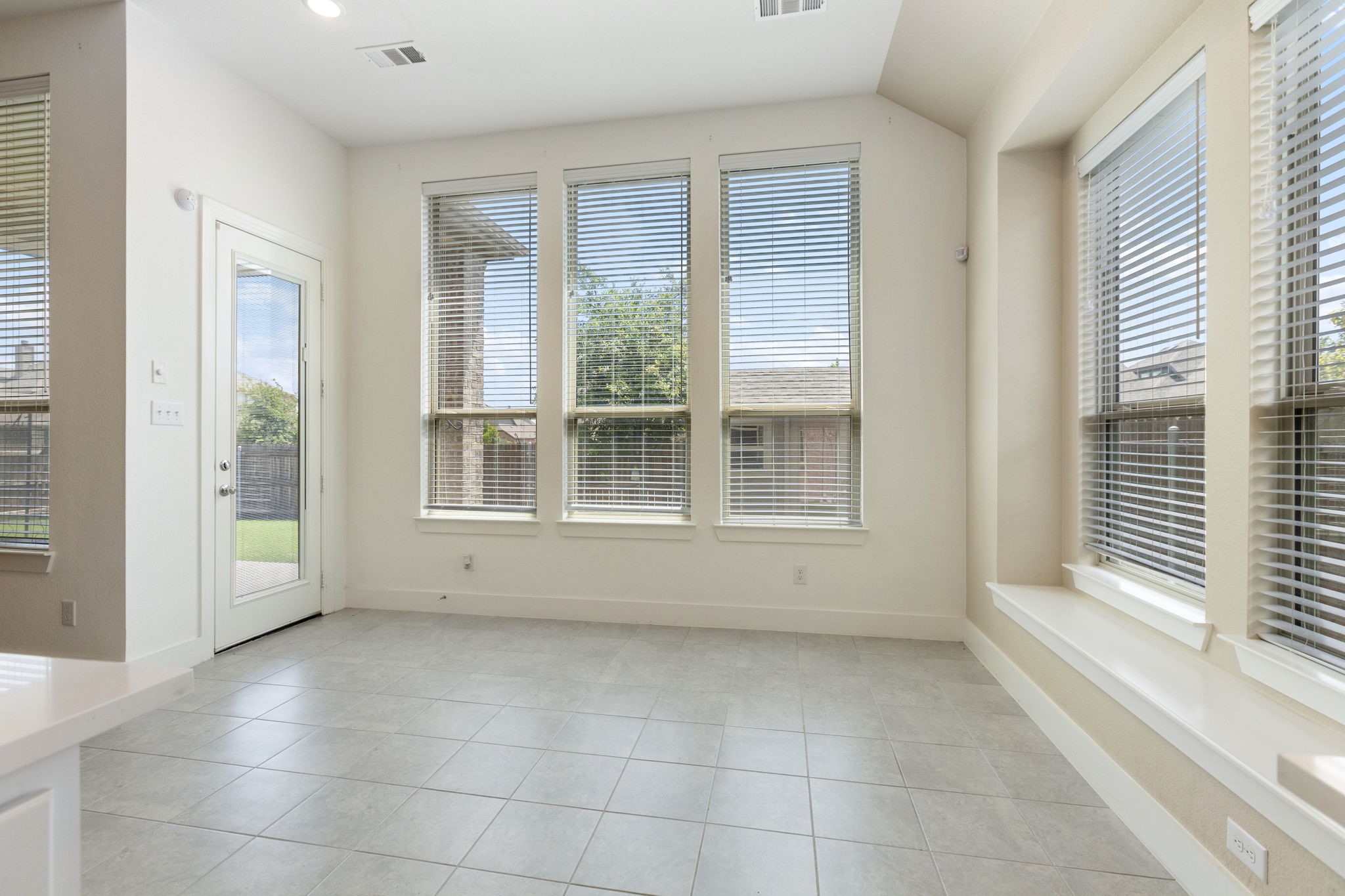 1696 Storey Lane