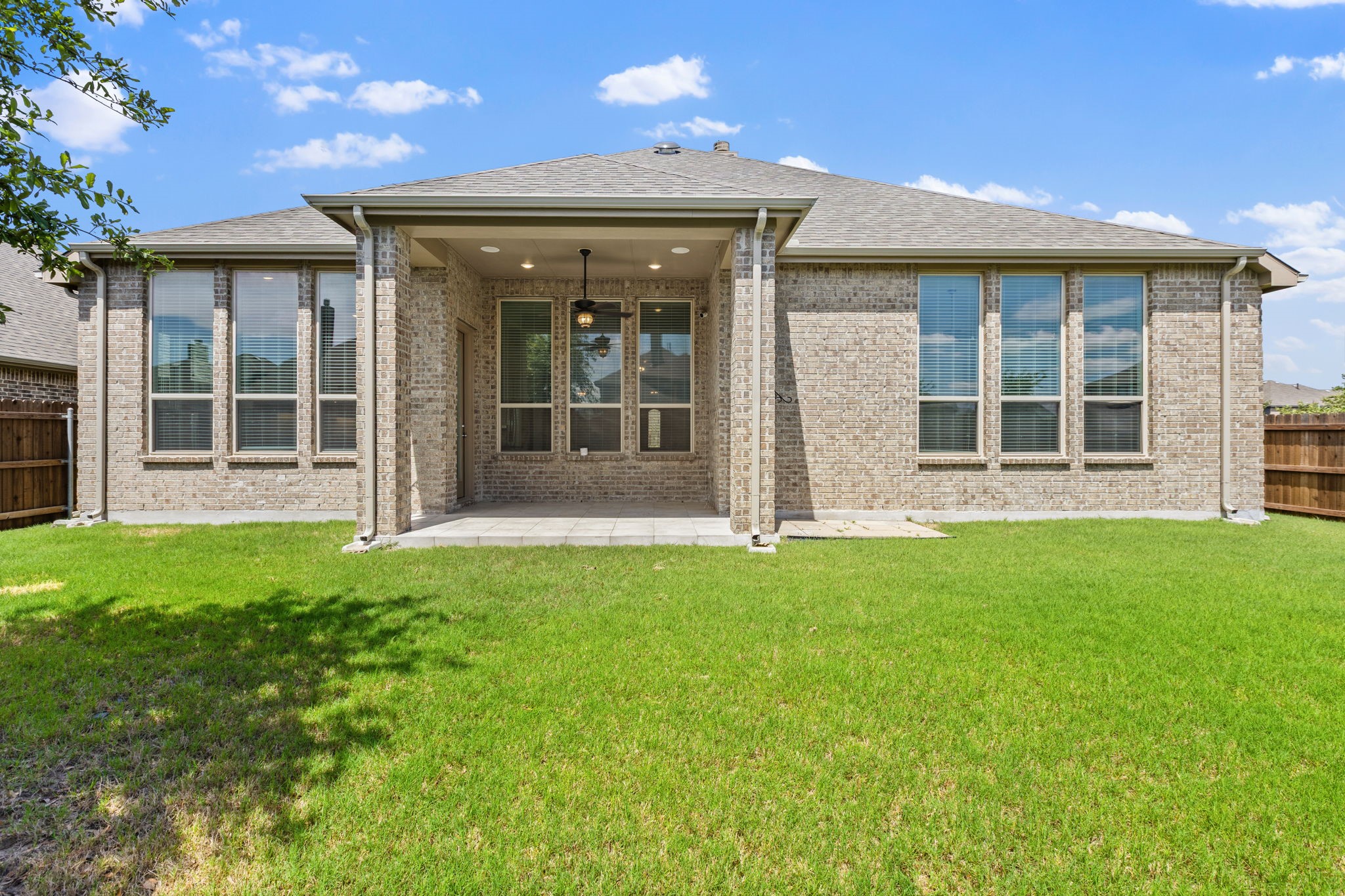 1696 Storey Lane