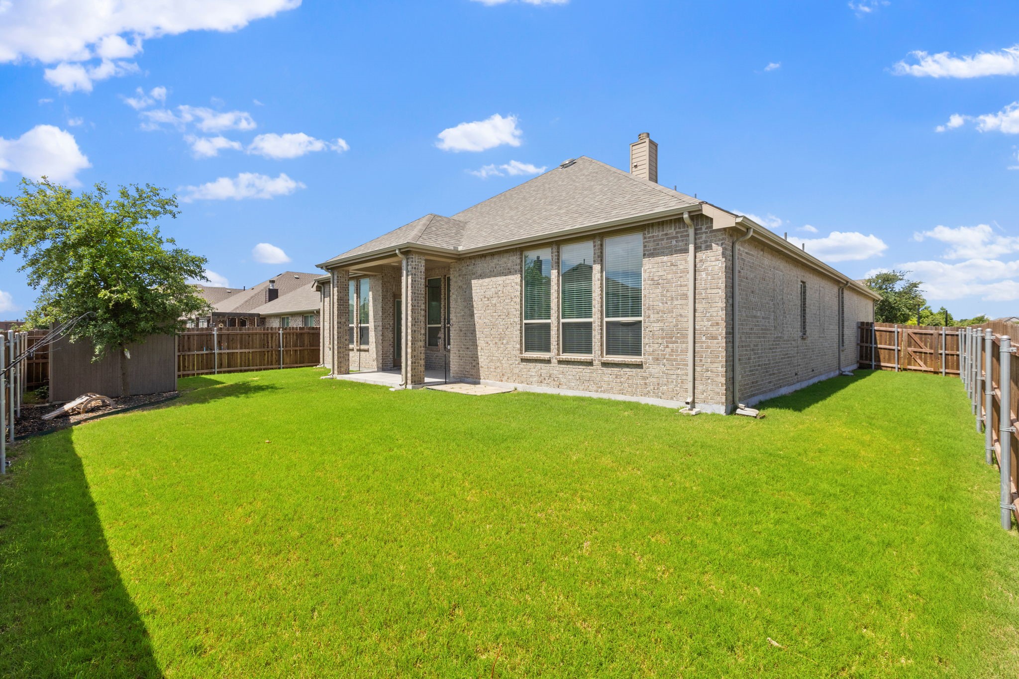 1696 Storey Lane