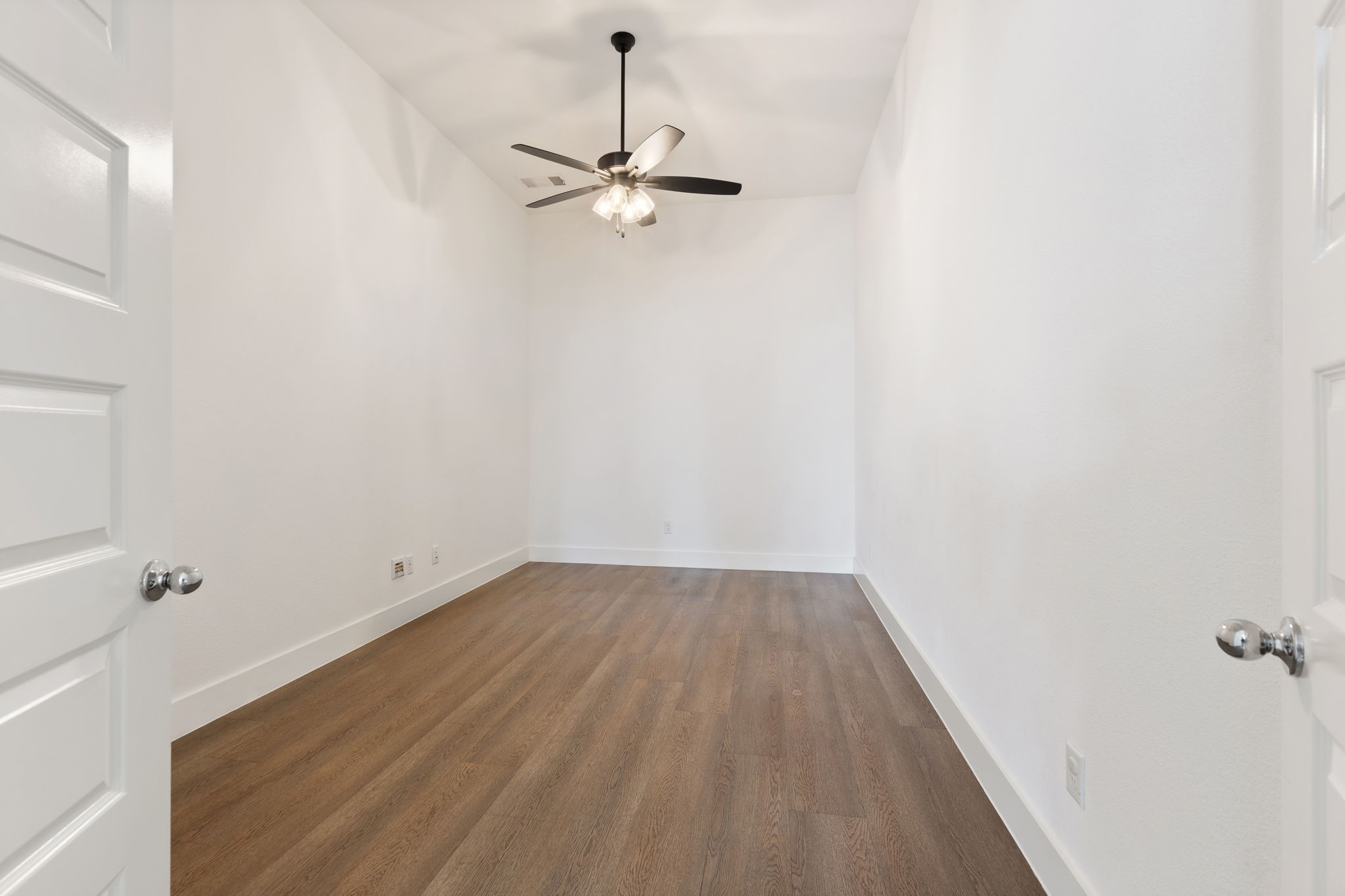 1696 Storey Lane