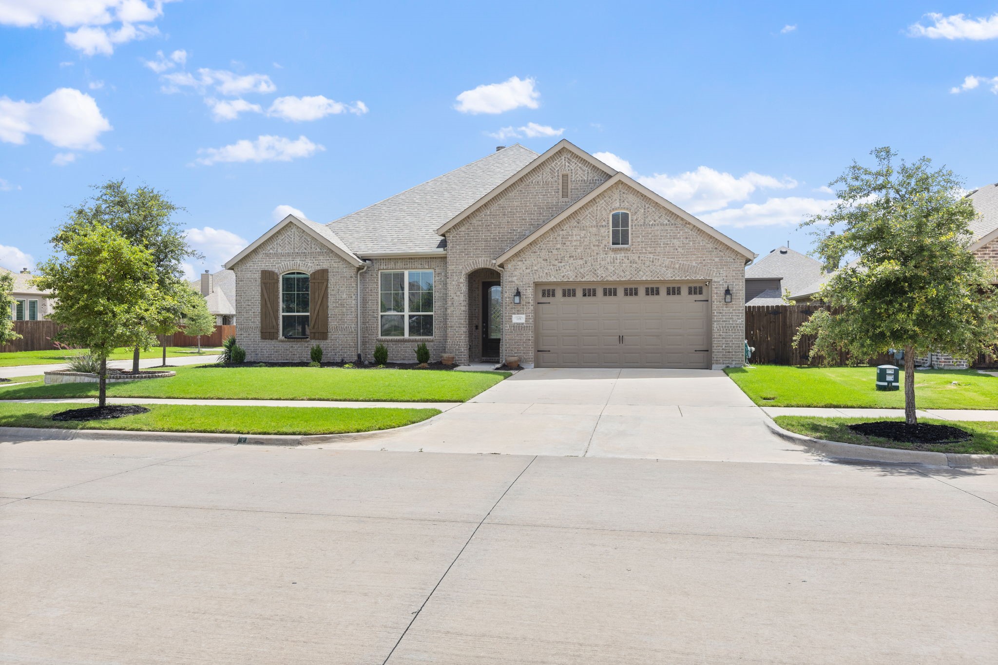 1696 Storey Lane