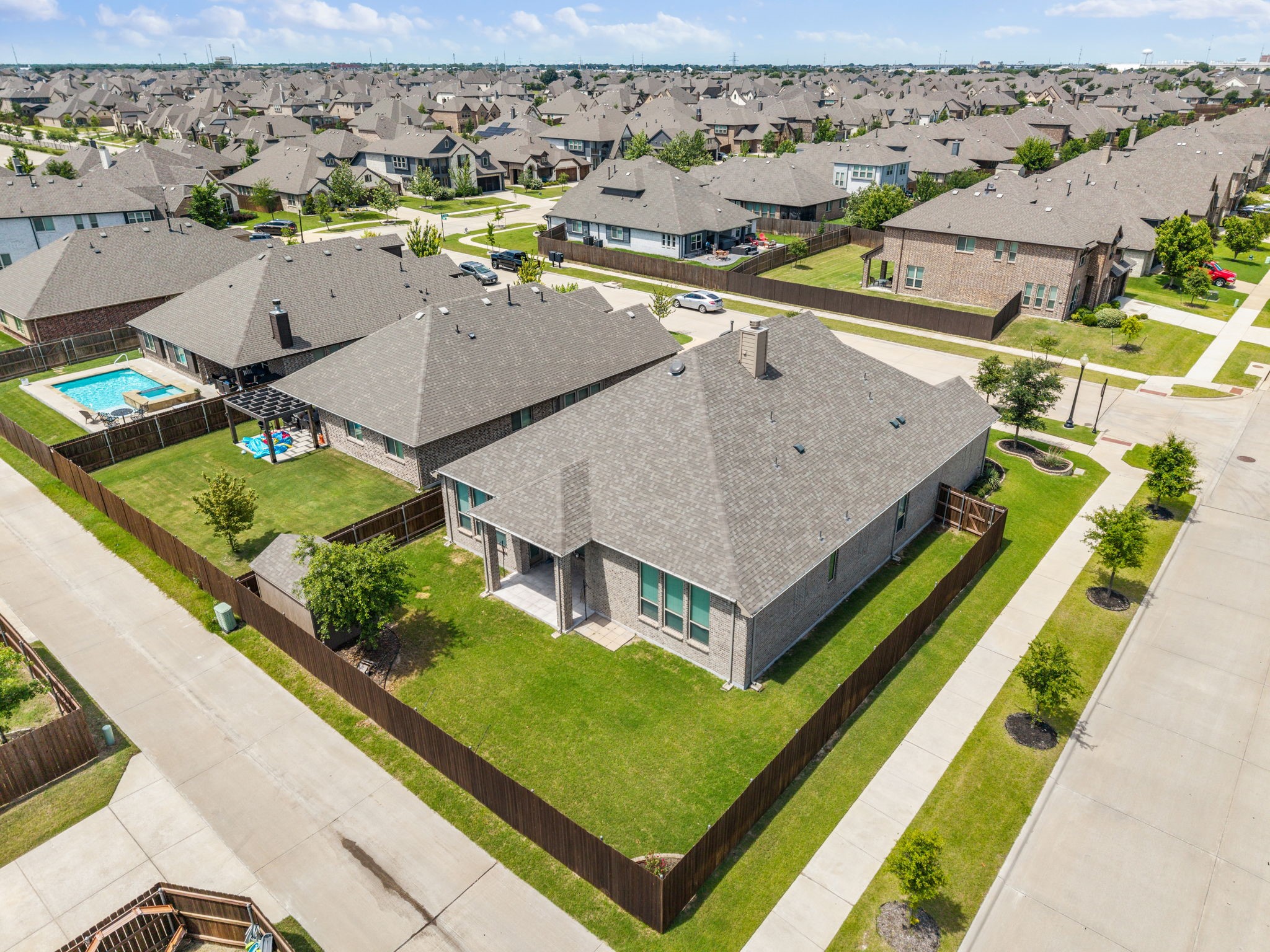 1696 Storey Lane