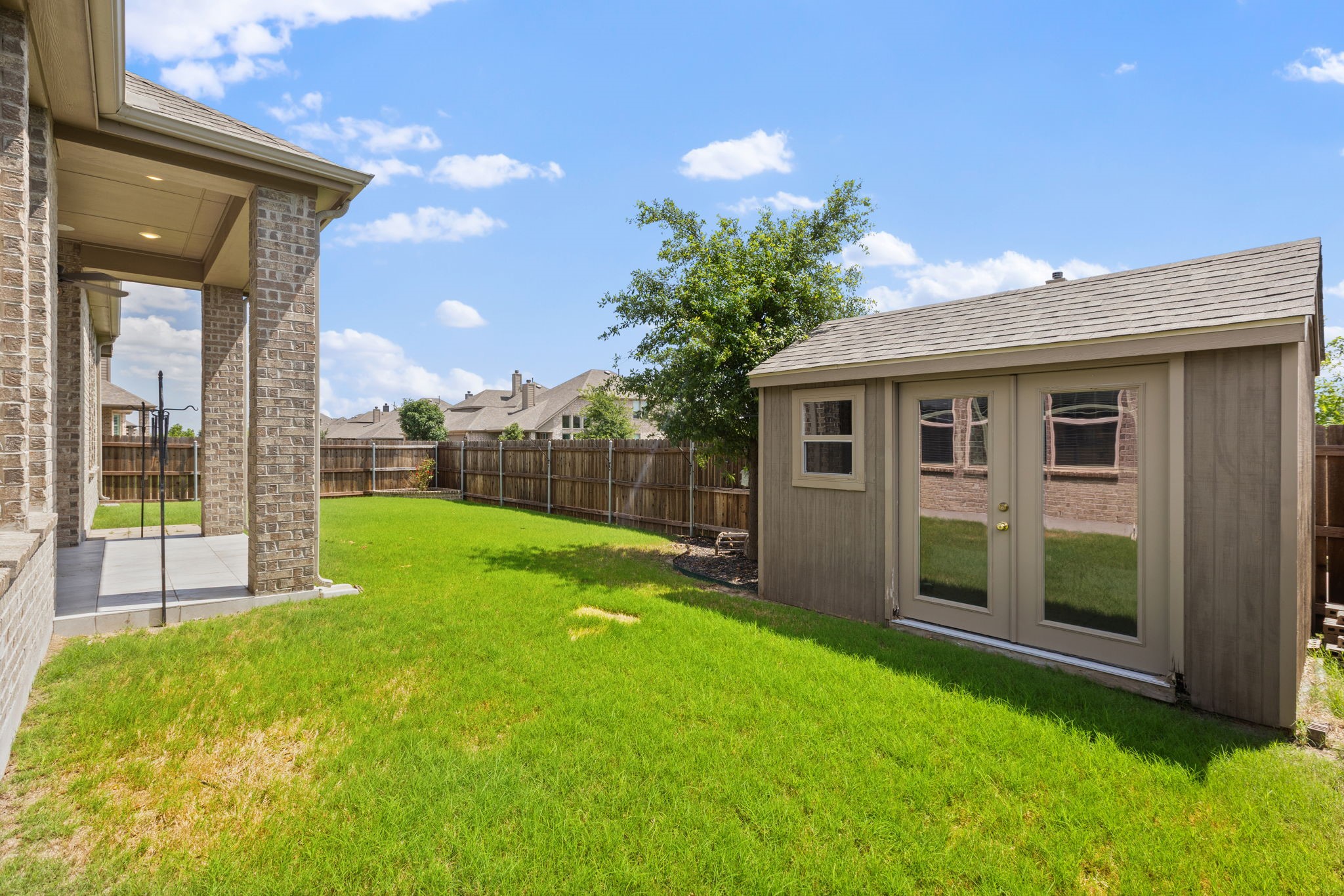 1696 Storey Lane