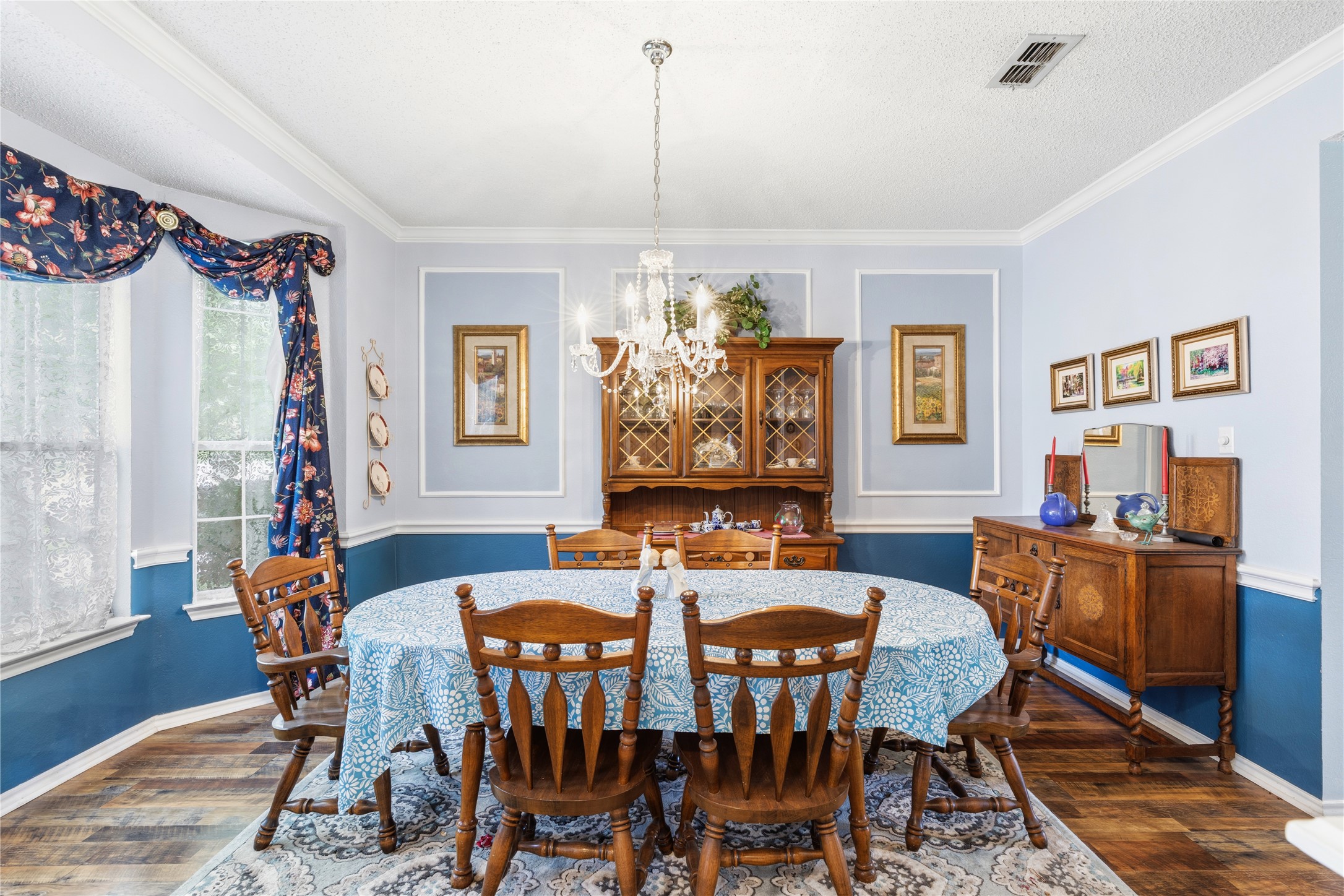 7604 Oak Knoll Drive