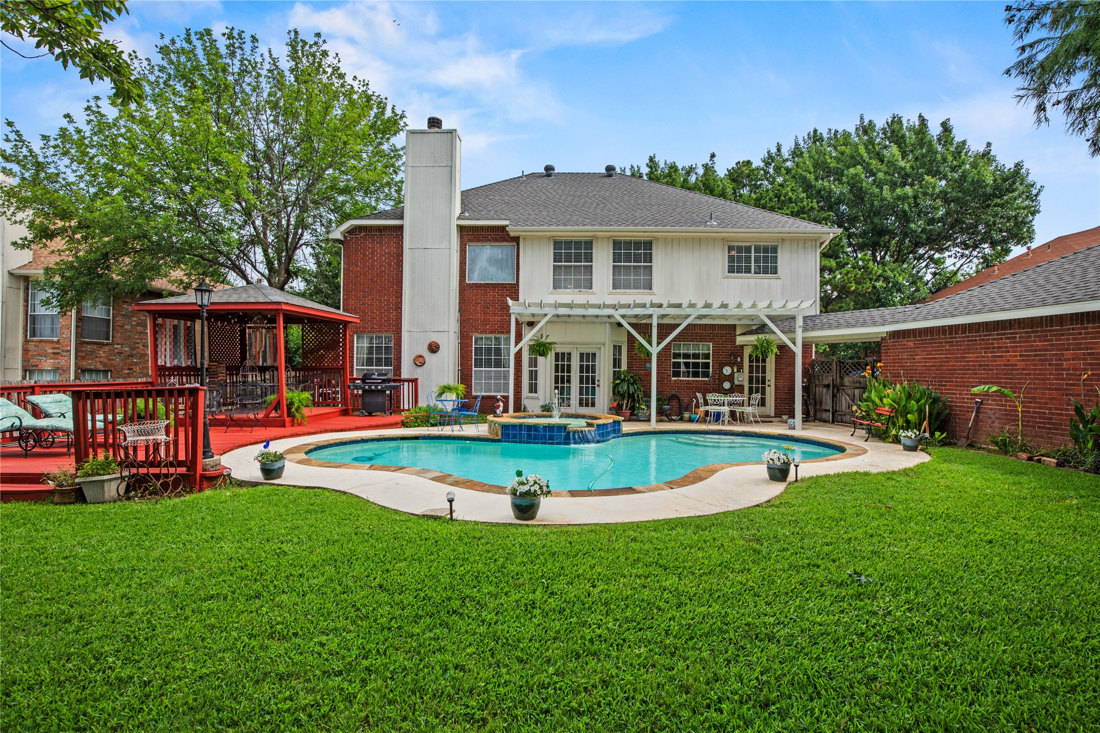 7604 Oak Knoll Drive