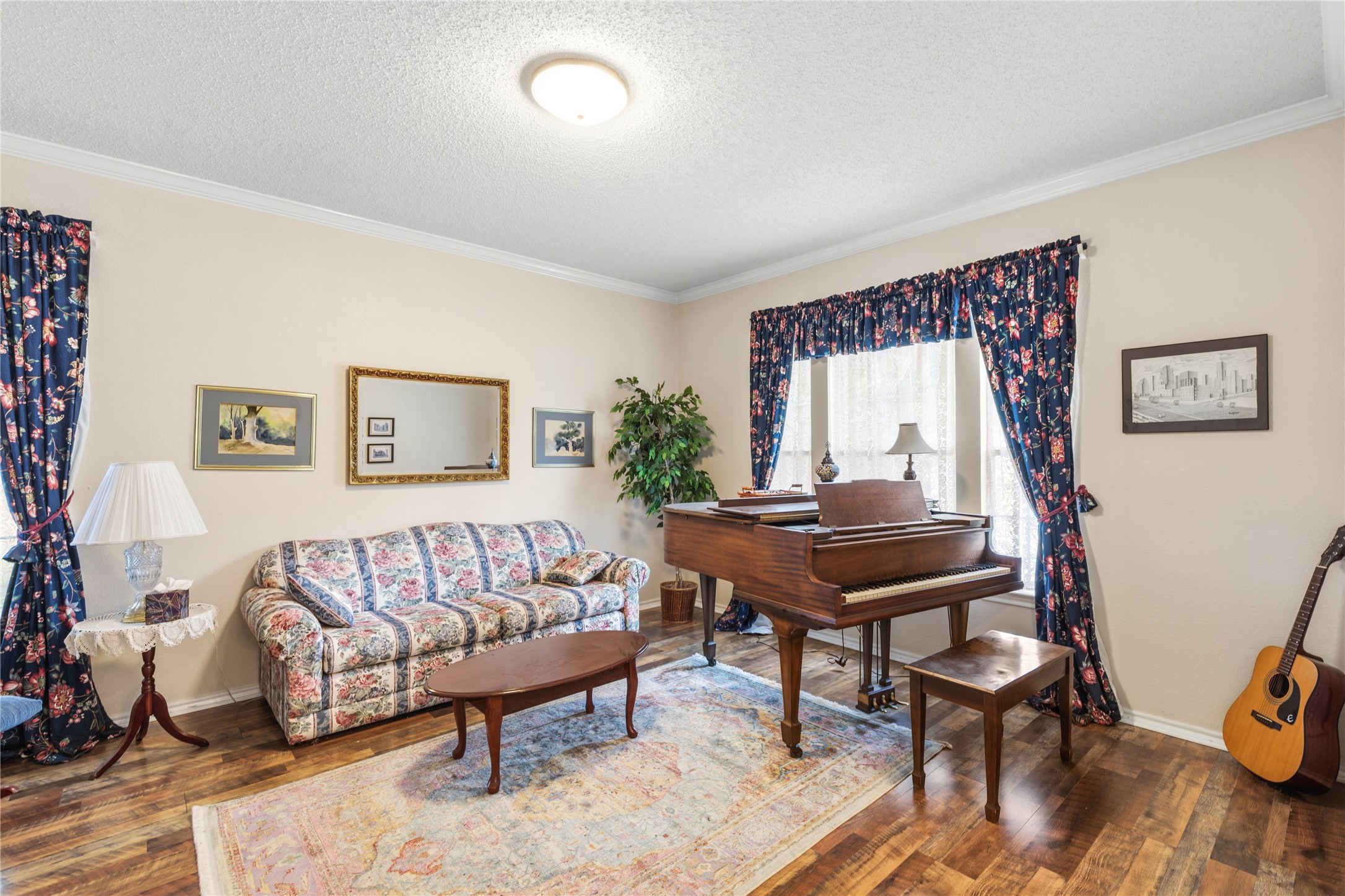 7604 Oak Knoll Drive