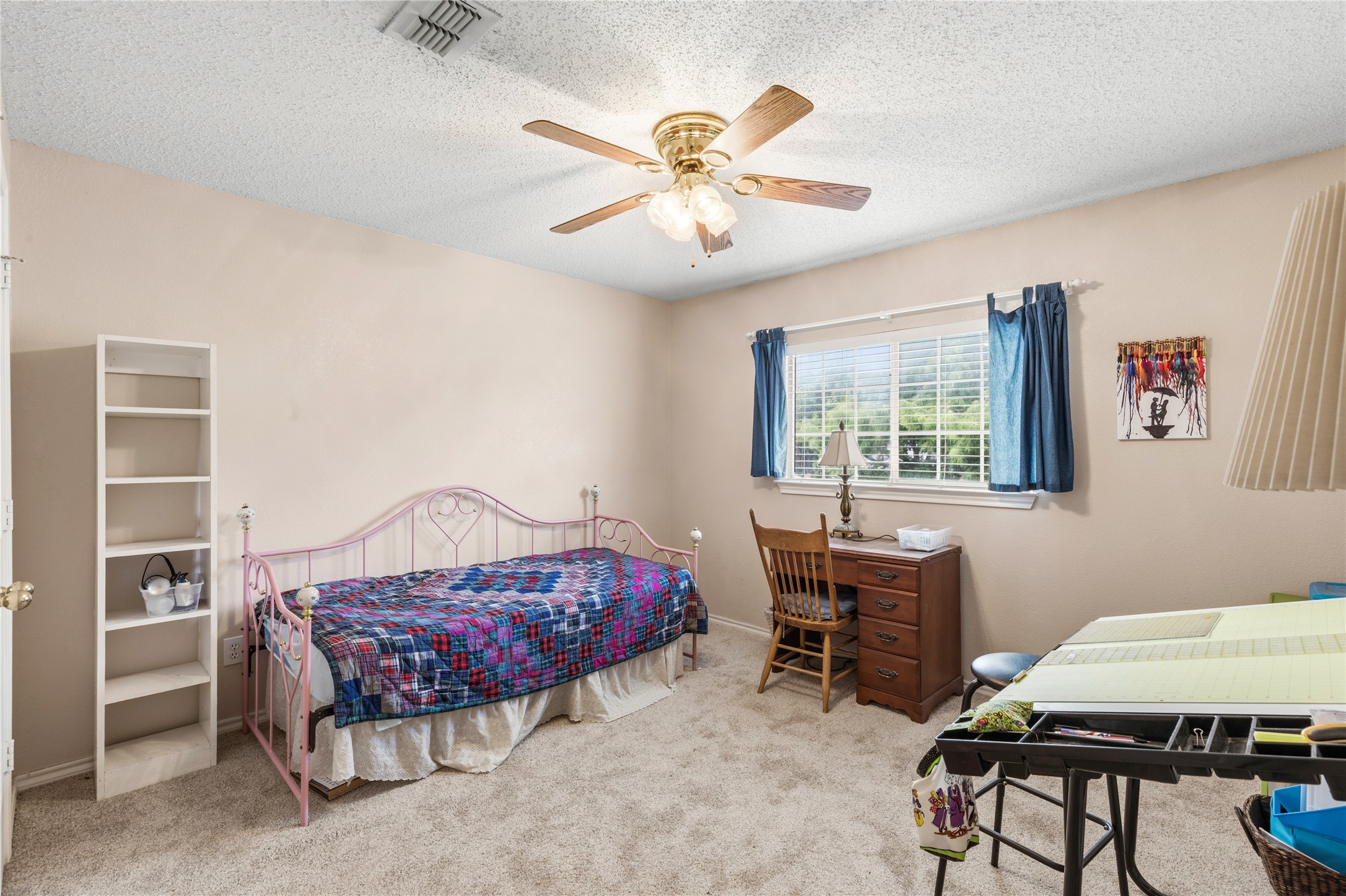 7604 Oak Knoll Drive