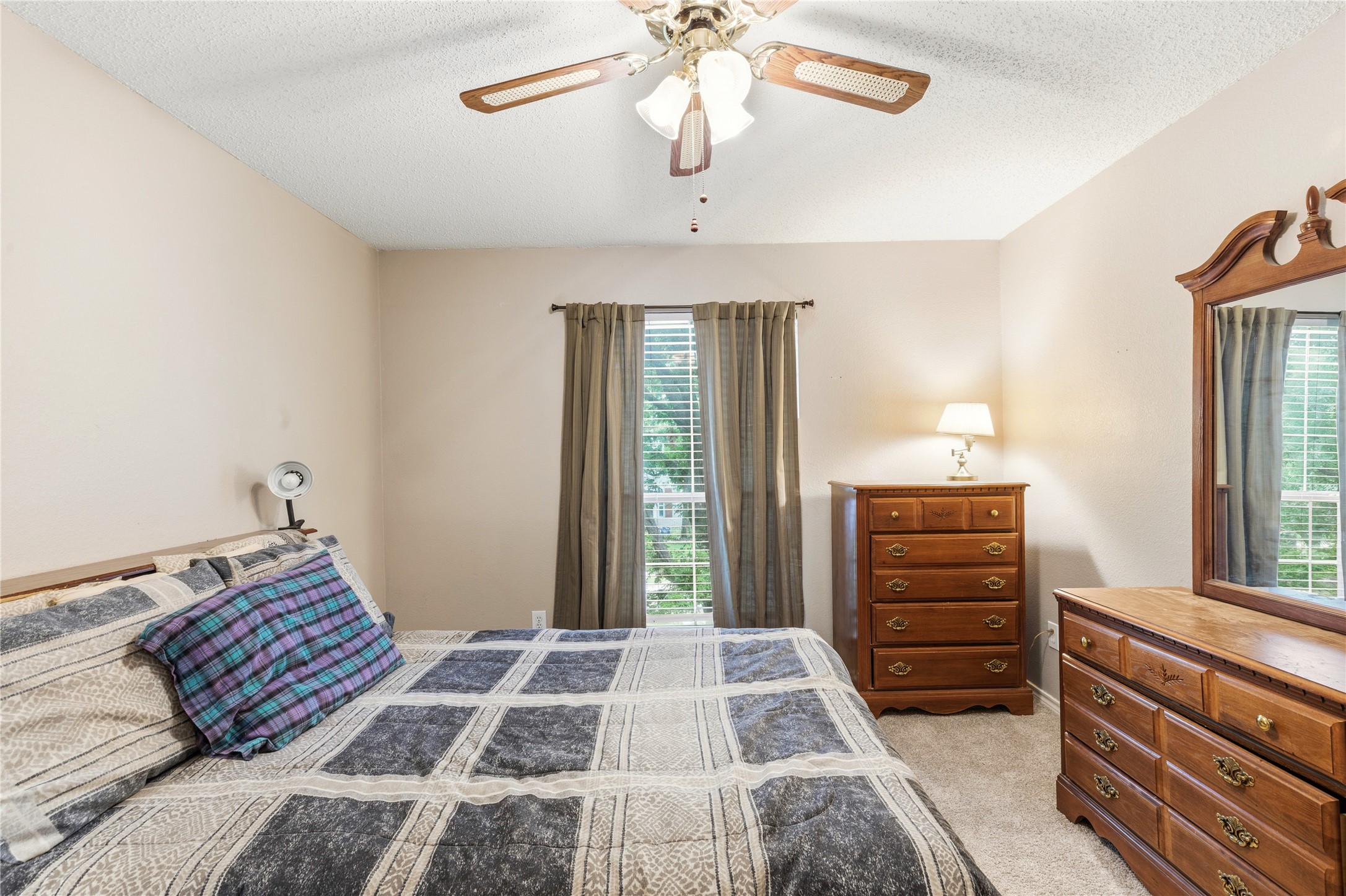 7604 Oak Knoll Drive