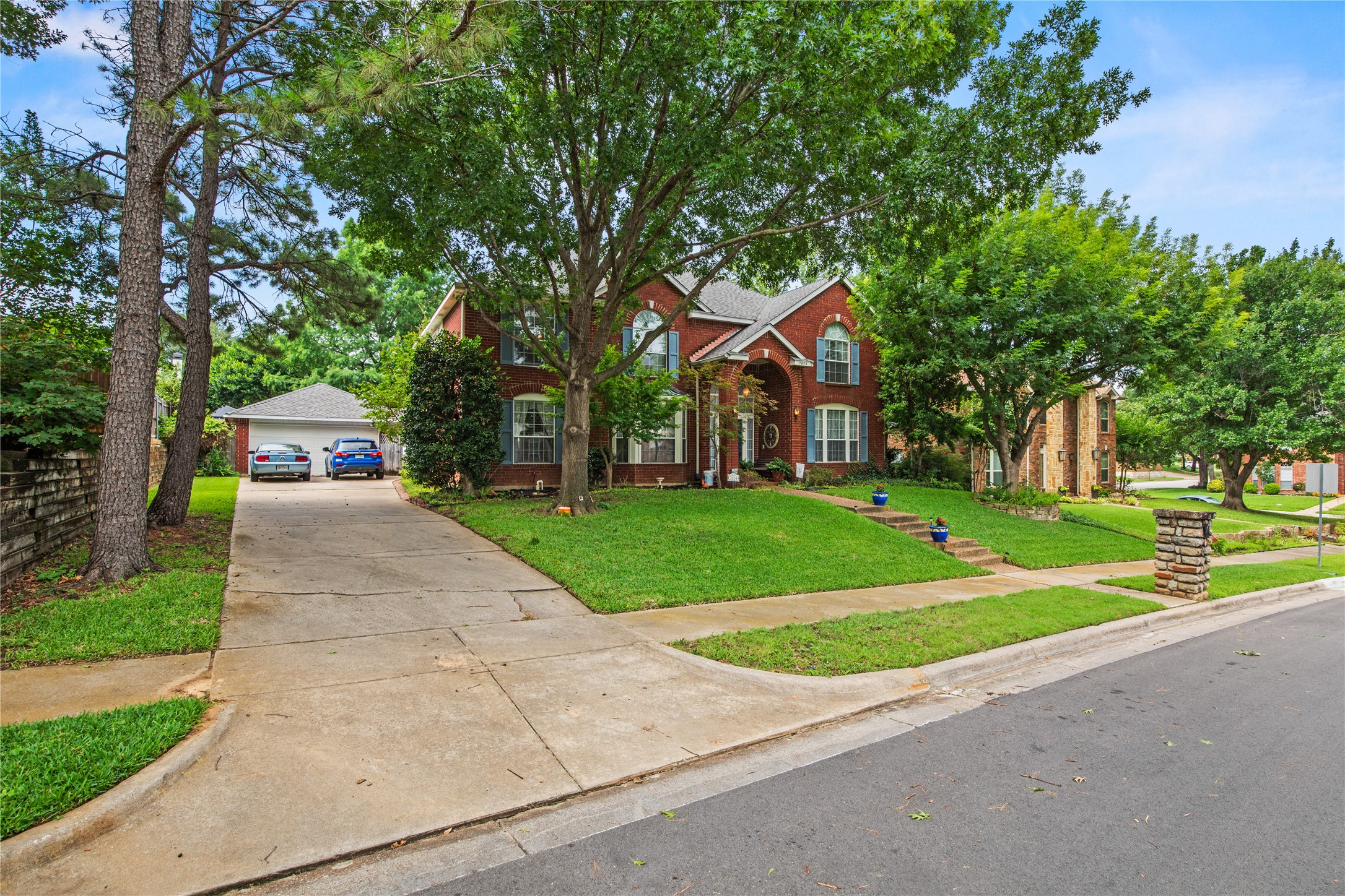 7604 Oak Knoll Drive