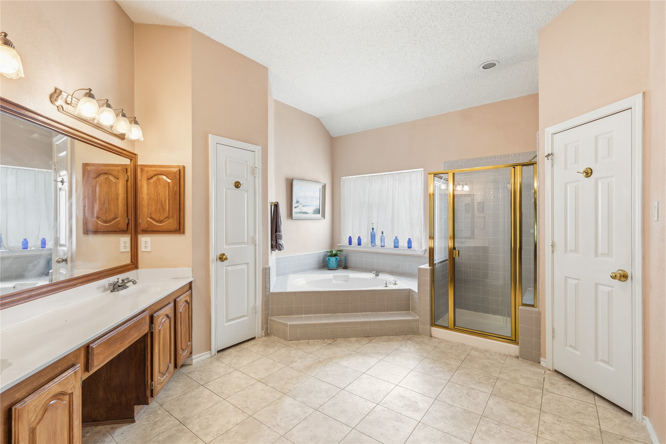 7604 Oak Knoll Drive