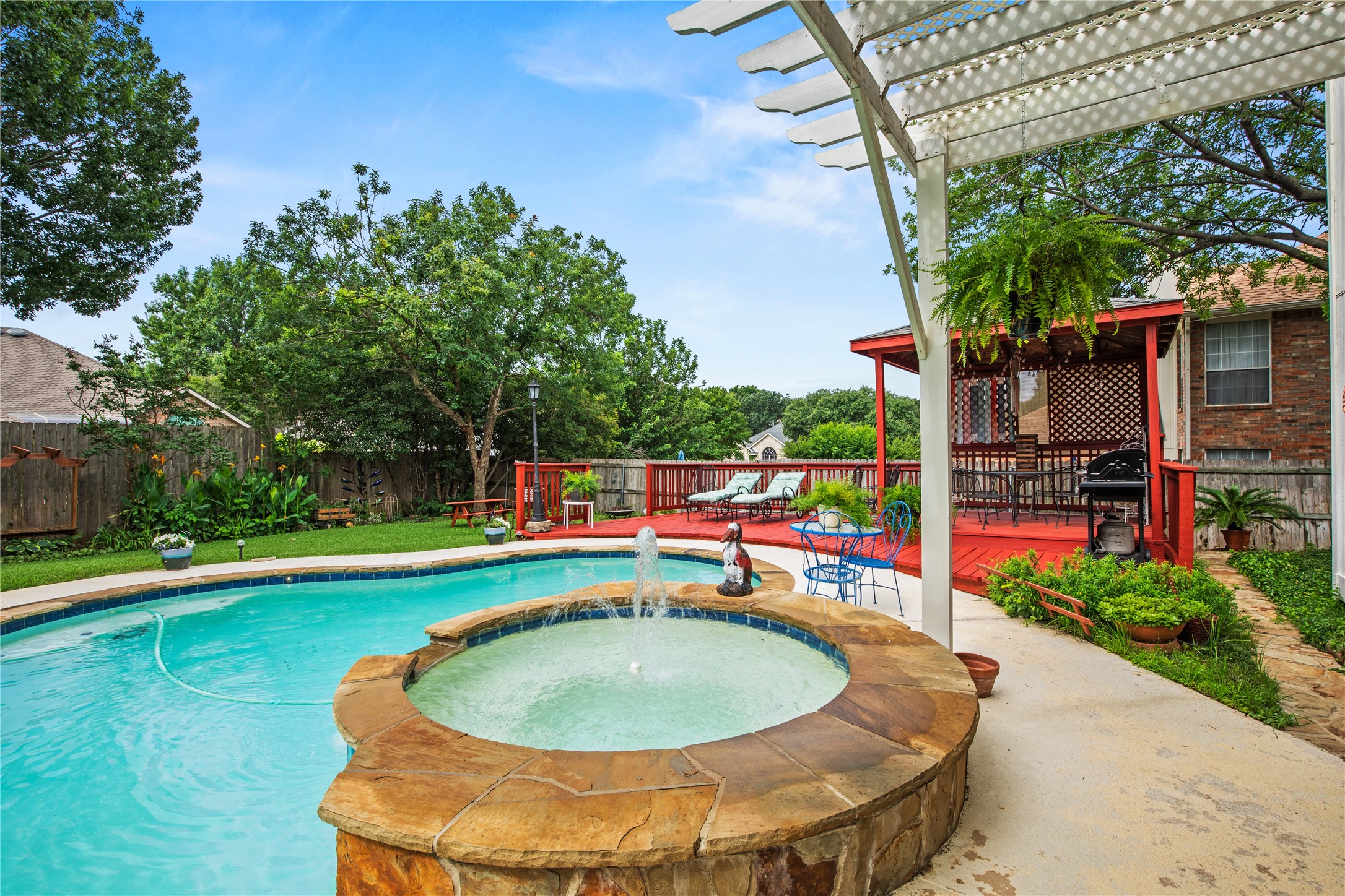 7604 Oak Knoll Drive