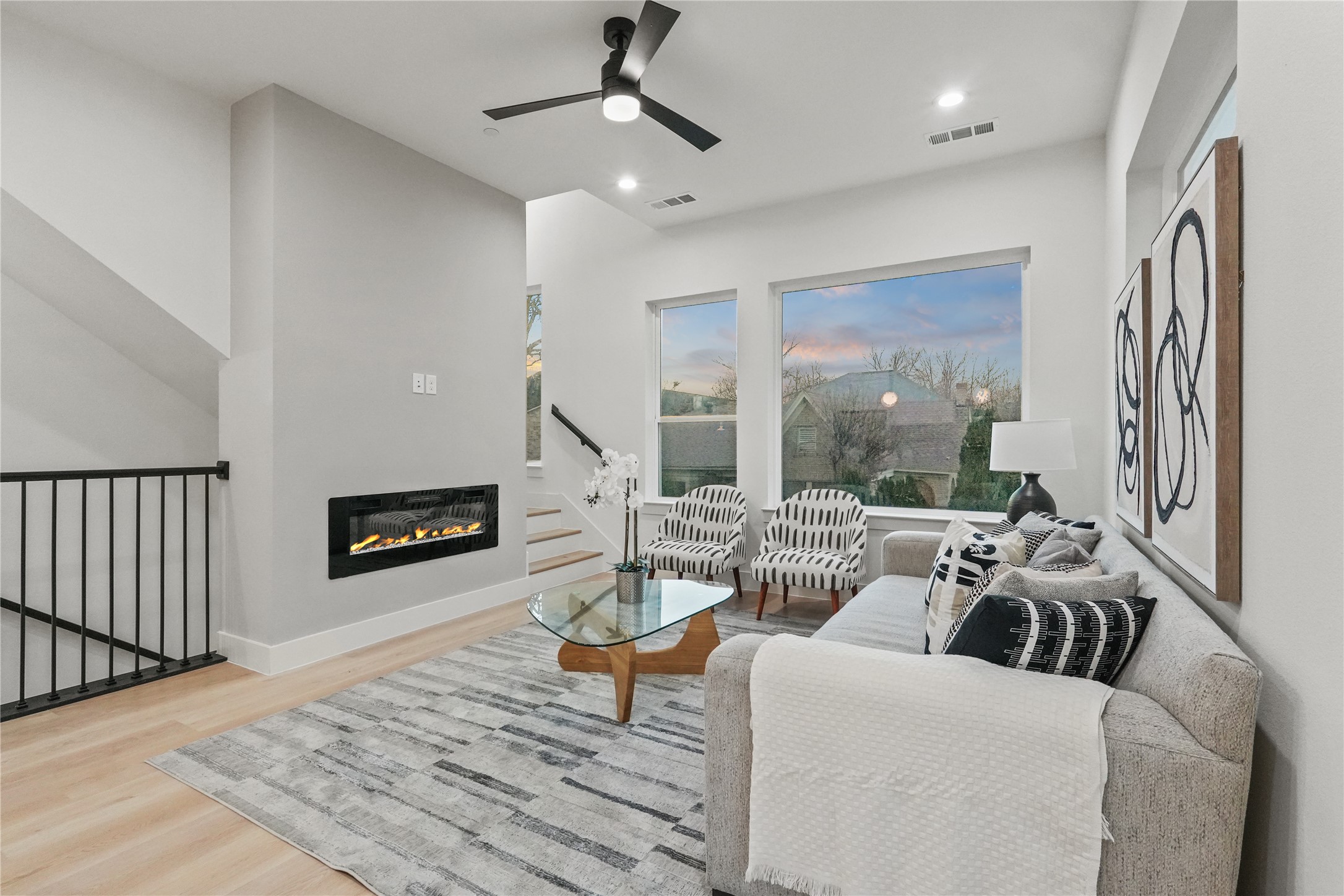 2101 N Prairie Avenue 107
