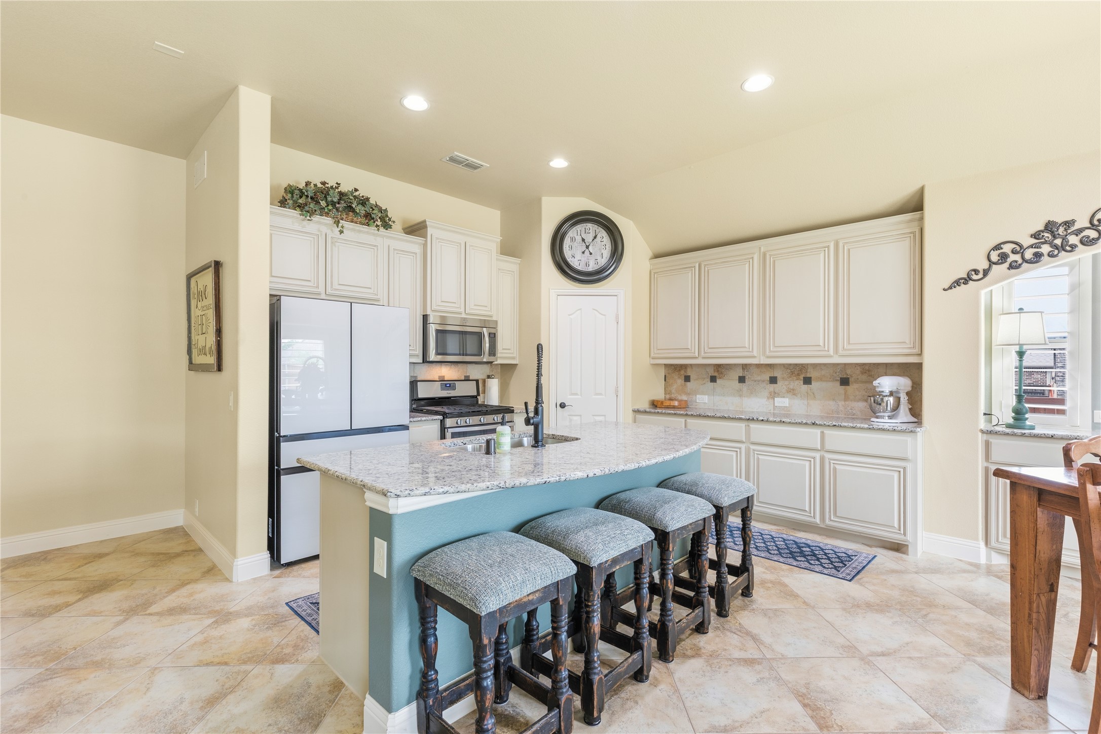 1004 Cambridge Court