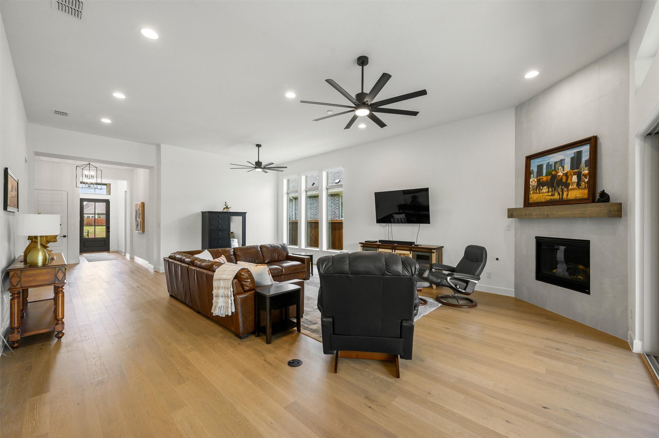 1914 Benedetto Way