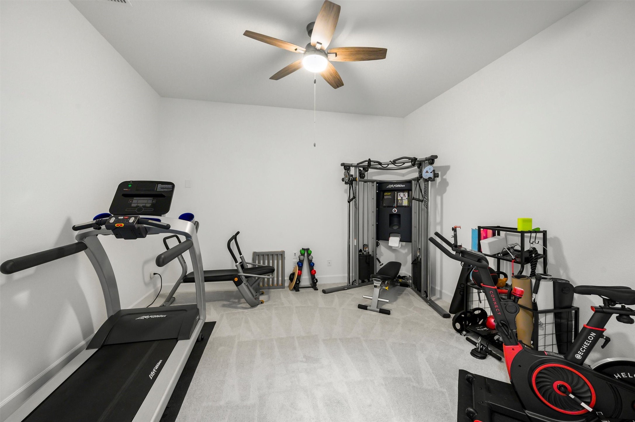 1914 Benedetto Way