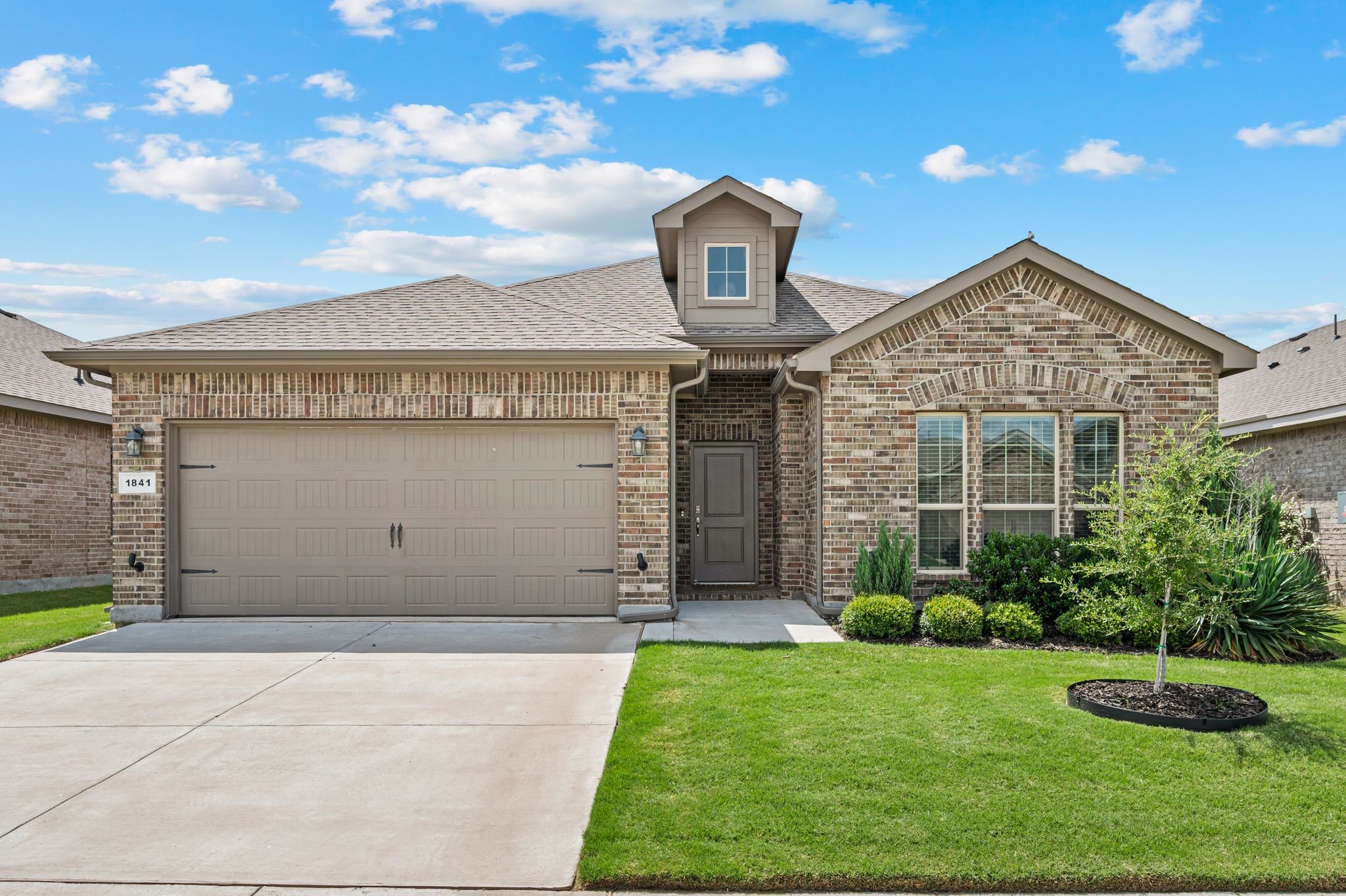 1841 Chamaeleon Drive