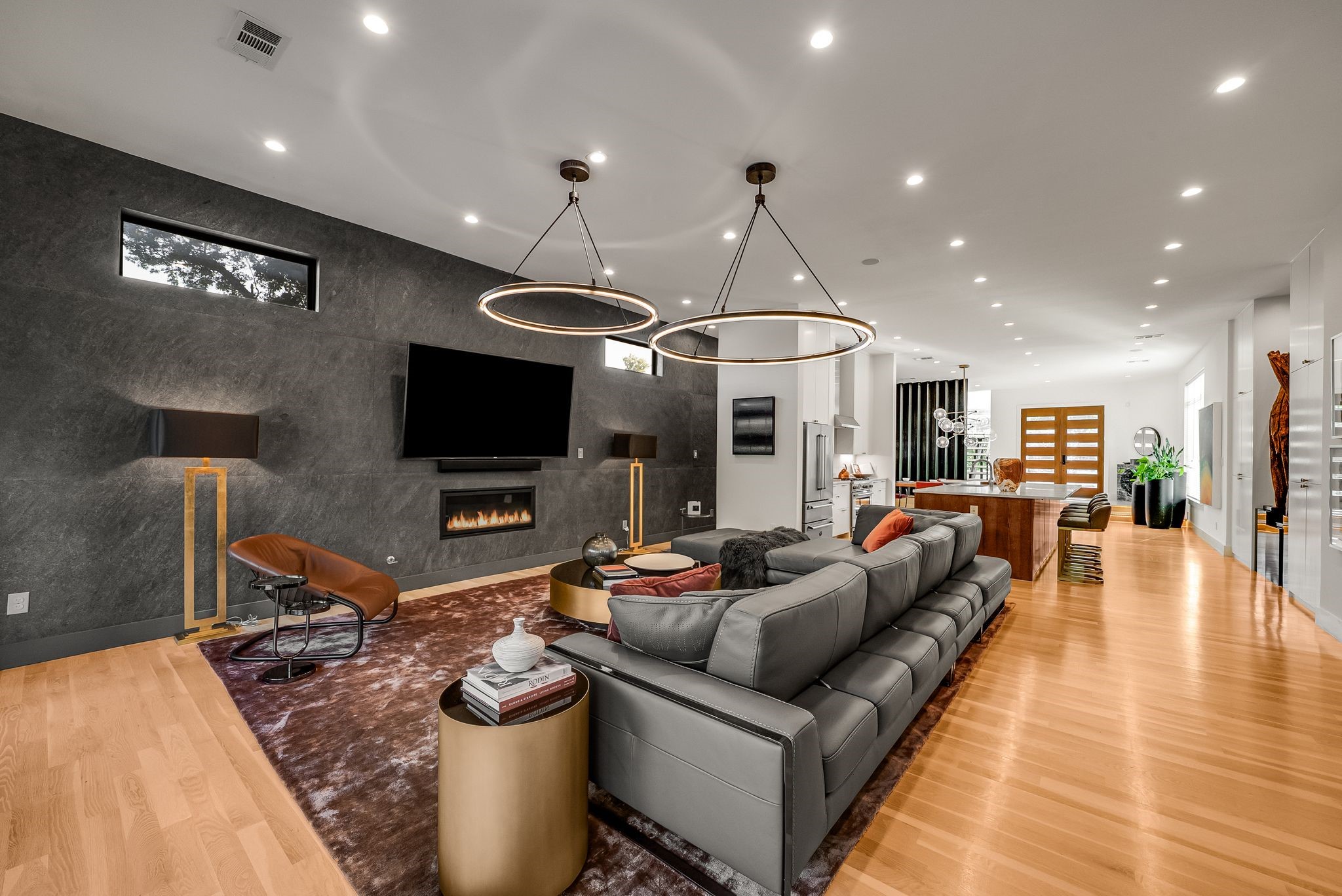 9960 Mixon Drive