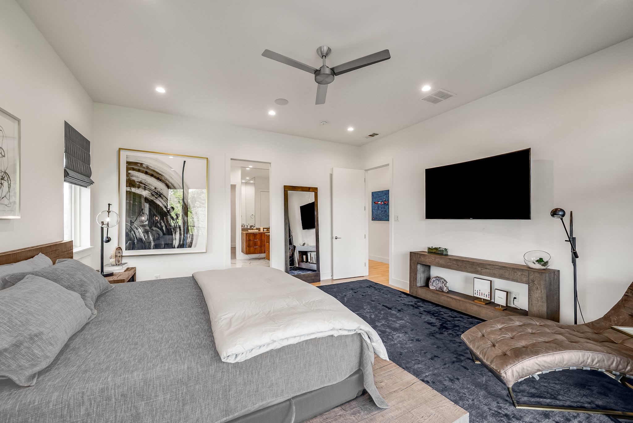 9960 Mixon Drive