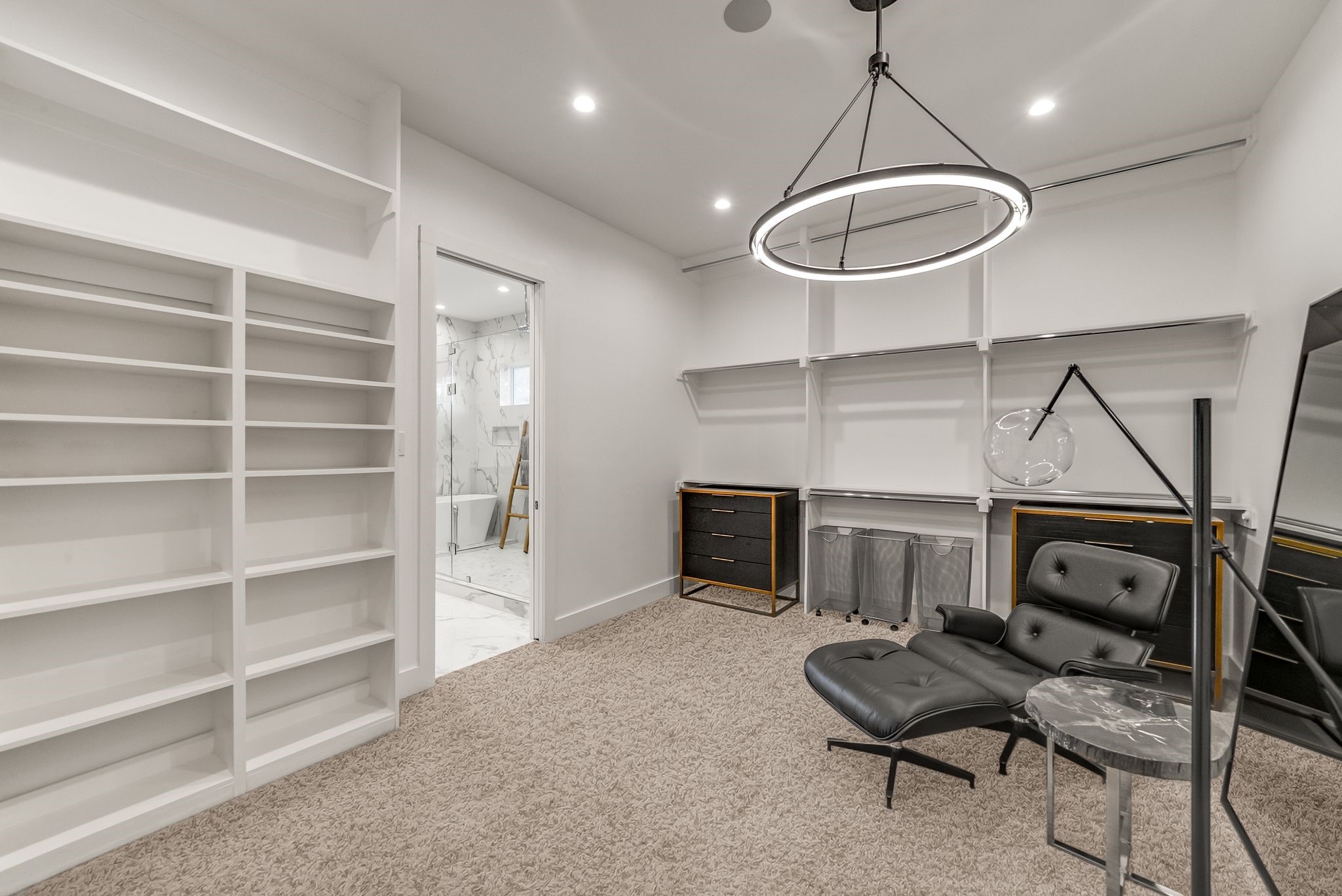 9960 Mixon Drive