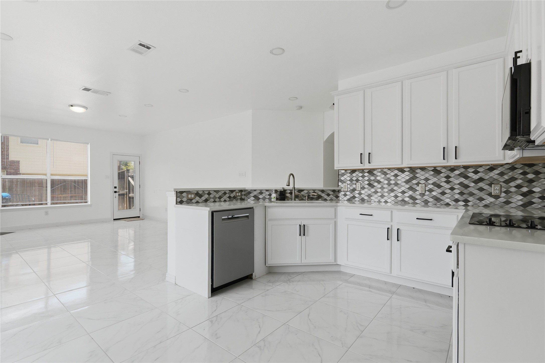 5001 Spicewood Drive