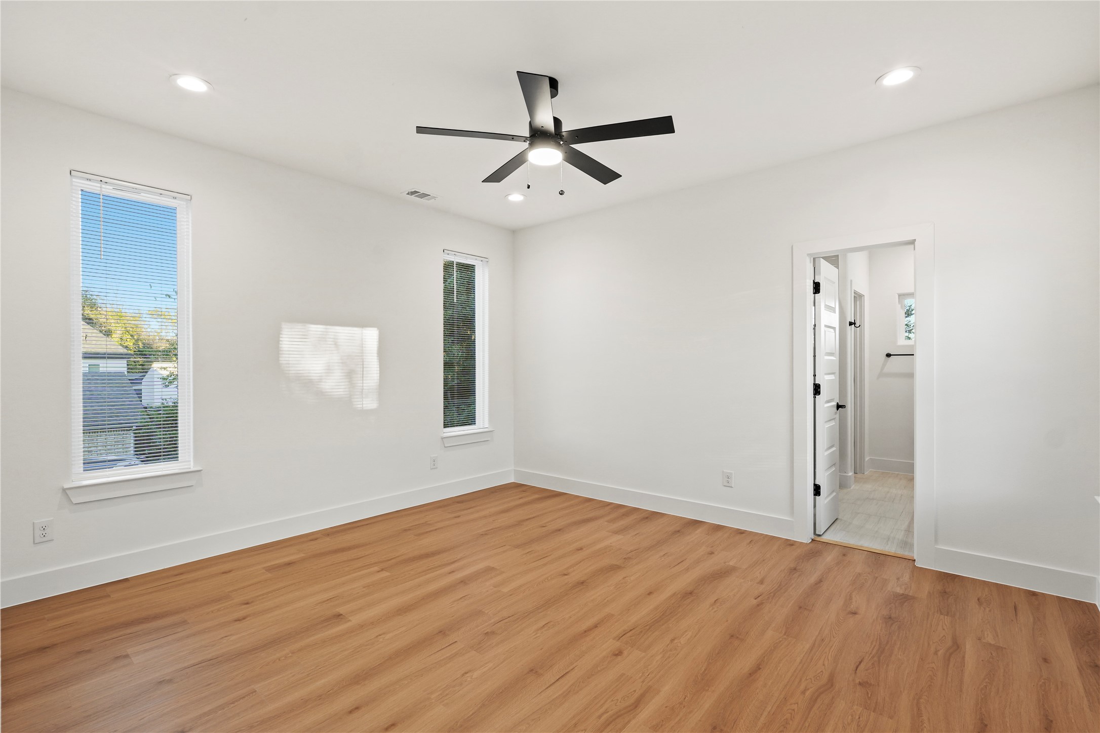 2210 Bethurum