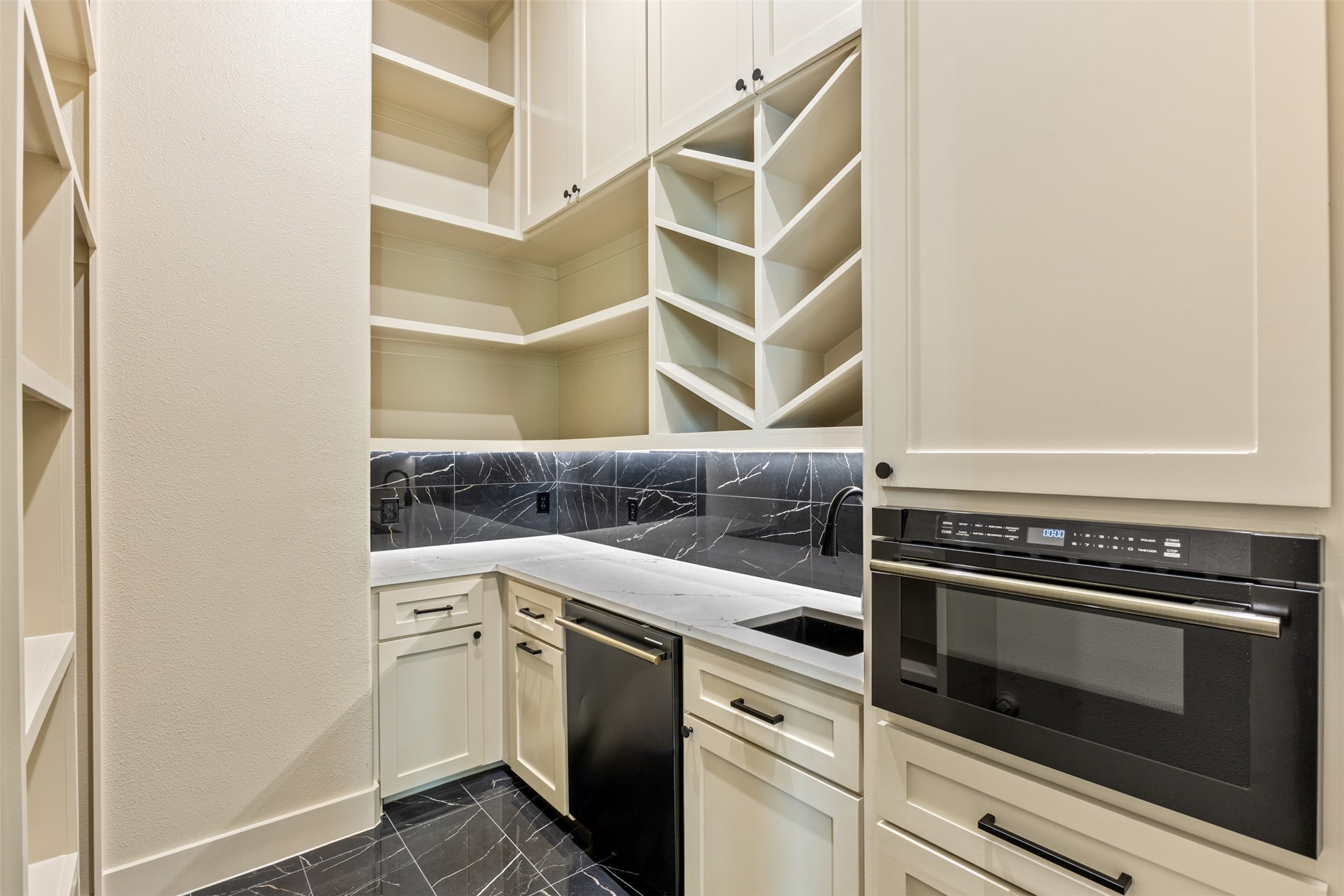 2158 Rohne Drive