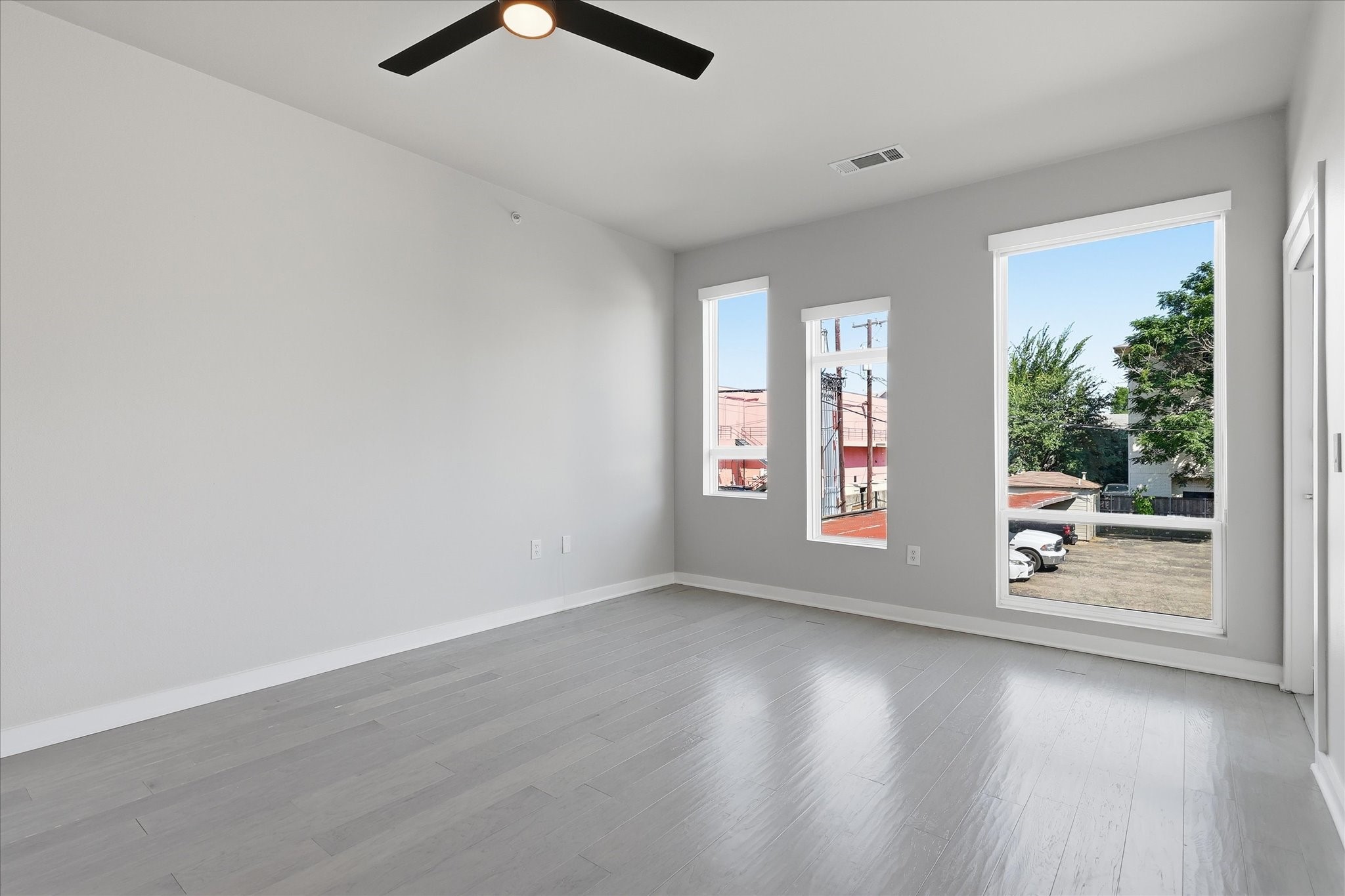 4107 Bowser Avenue 110