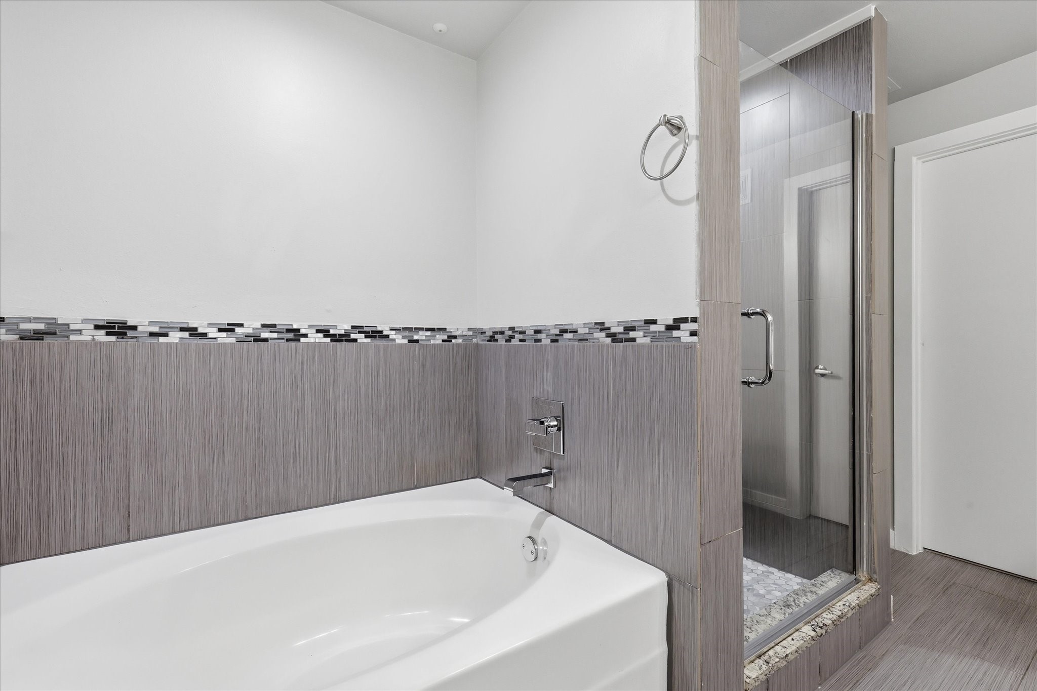 4107 Bowser Avenue 110