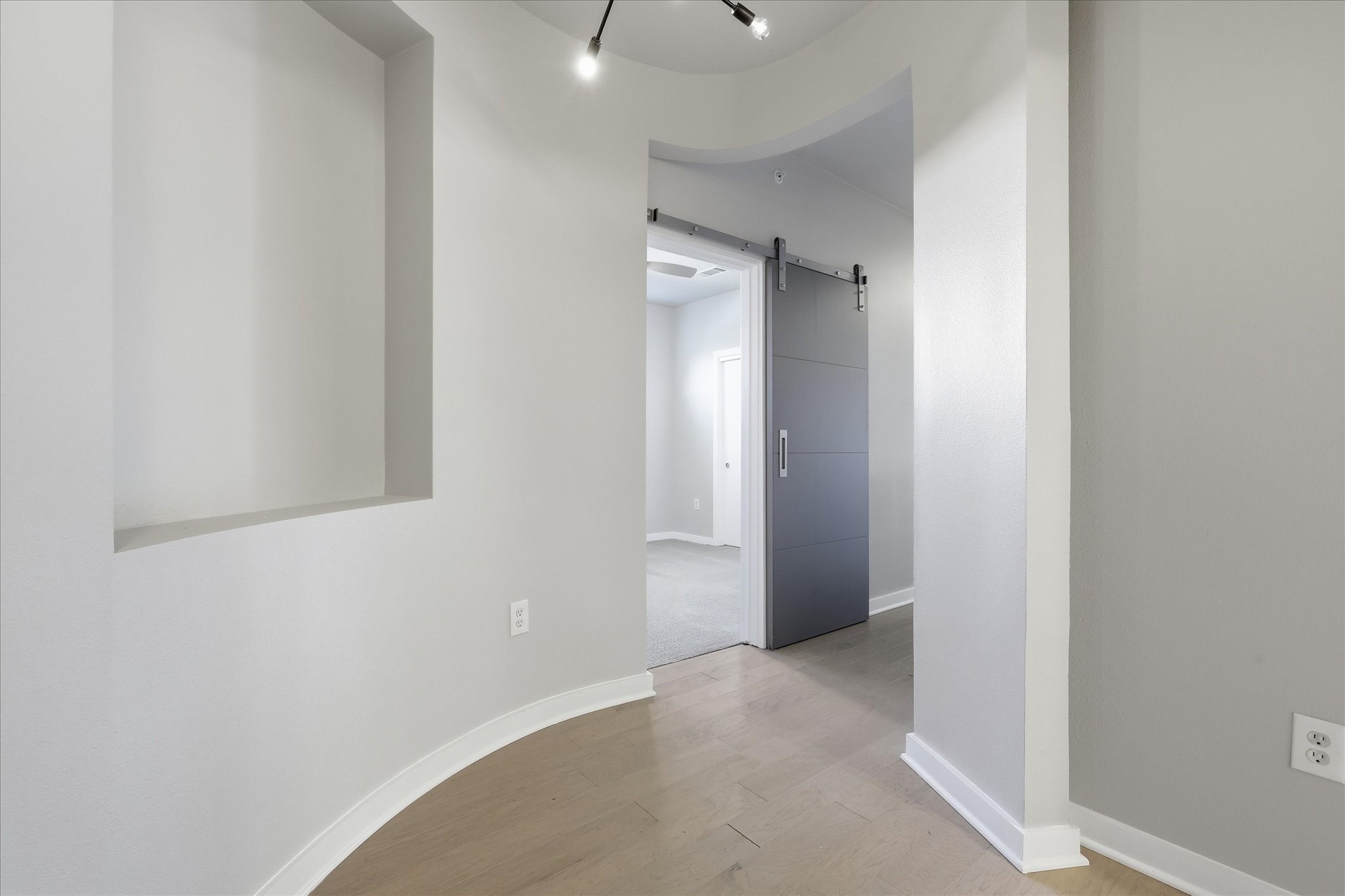4107 Bowser Avenue 110