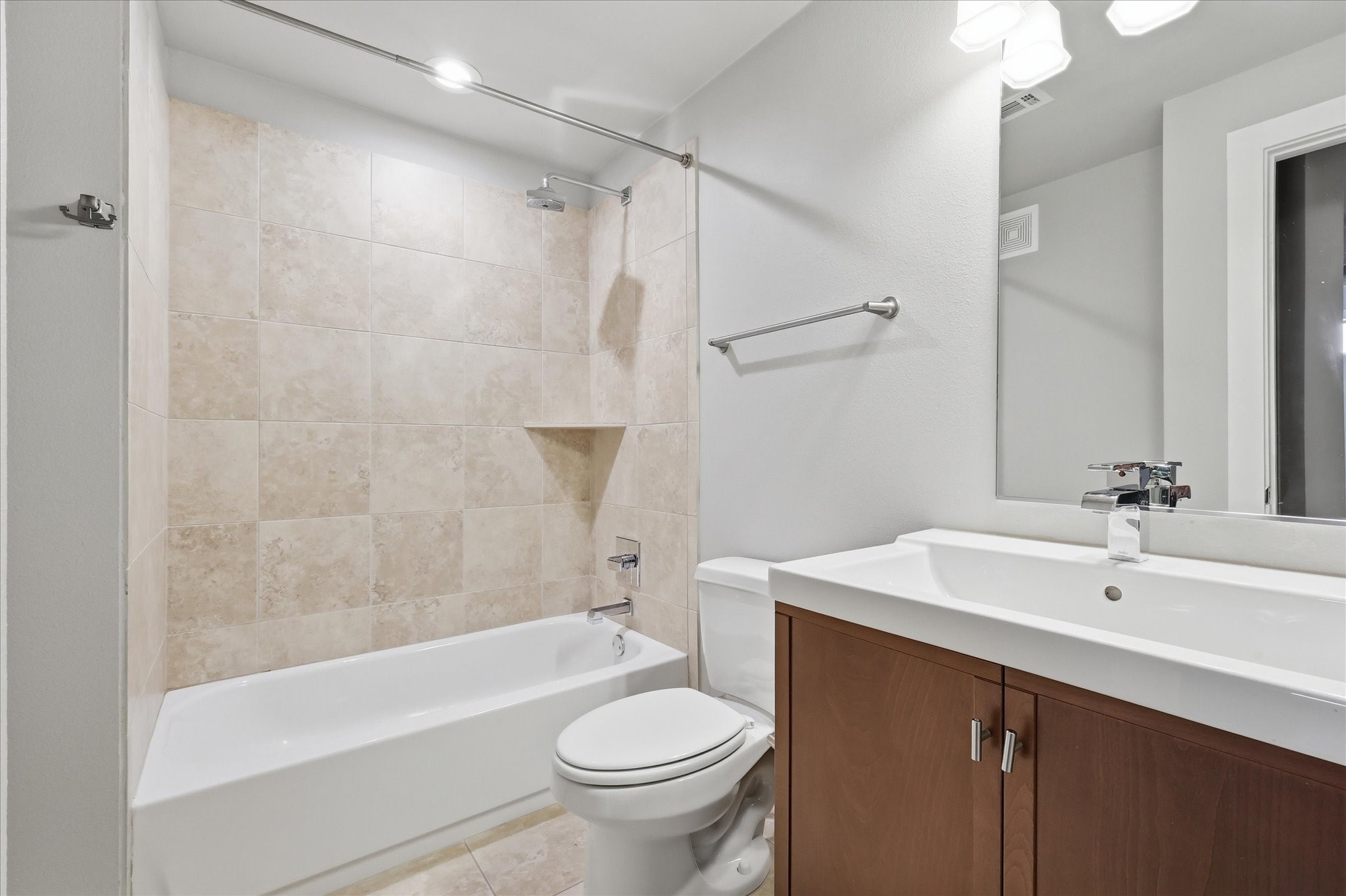 4107 Bowser Avenue 110