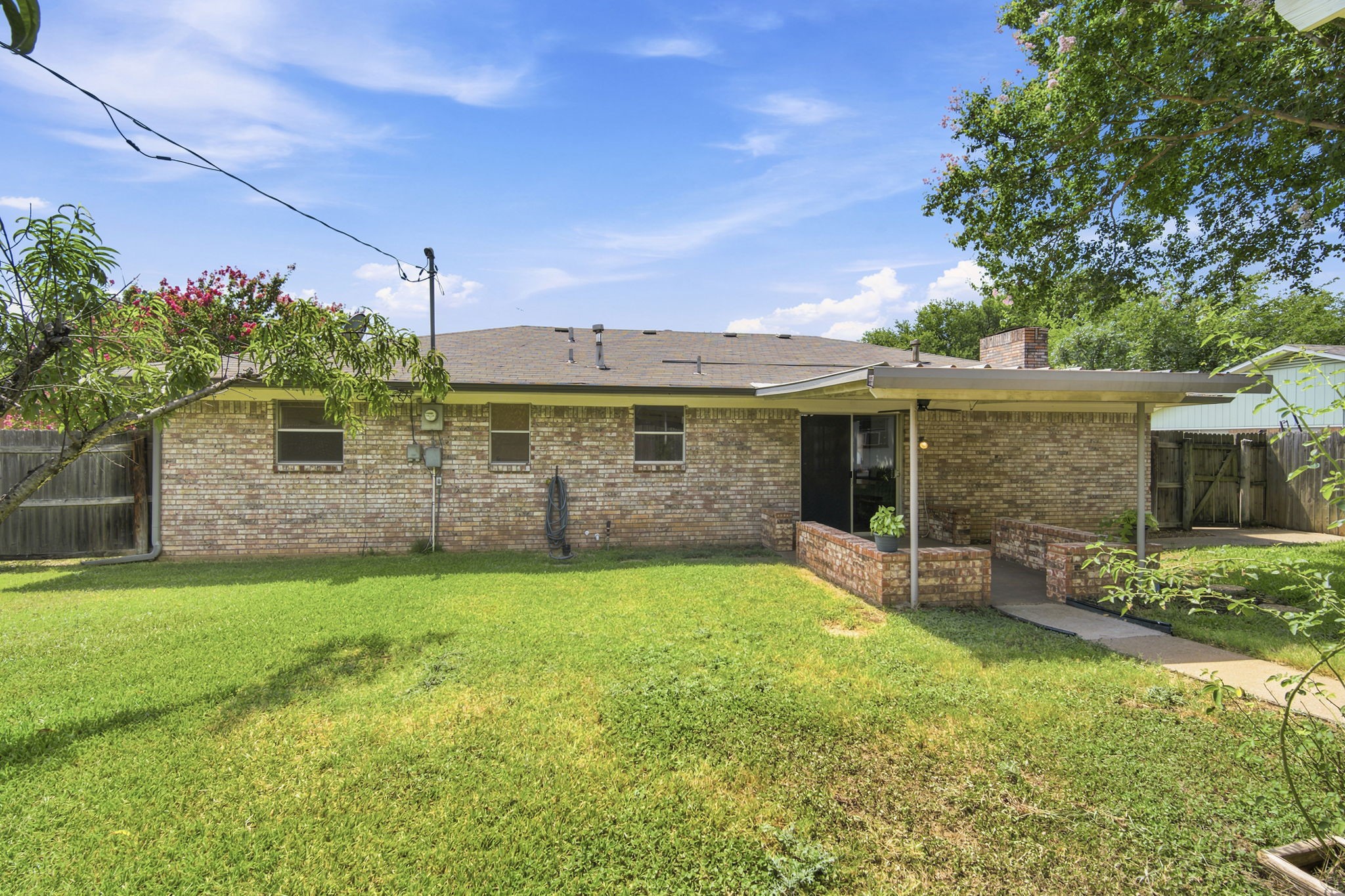 1508 Hillside Drive