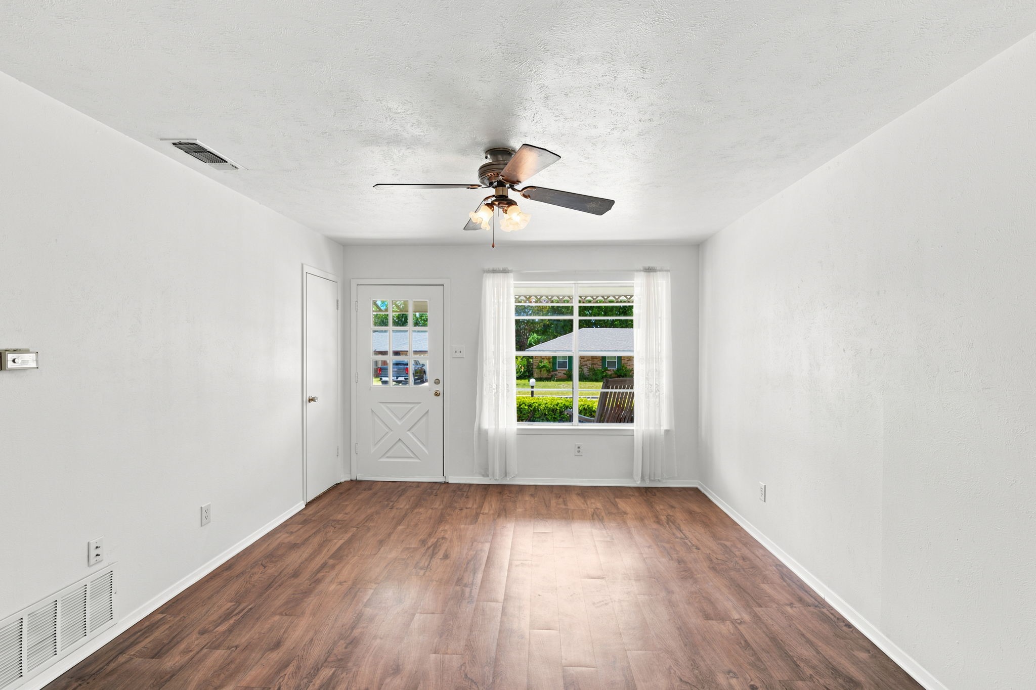 1508 Hillside Drive