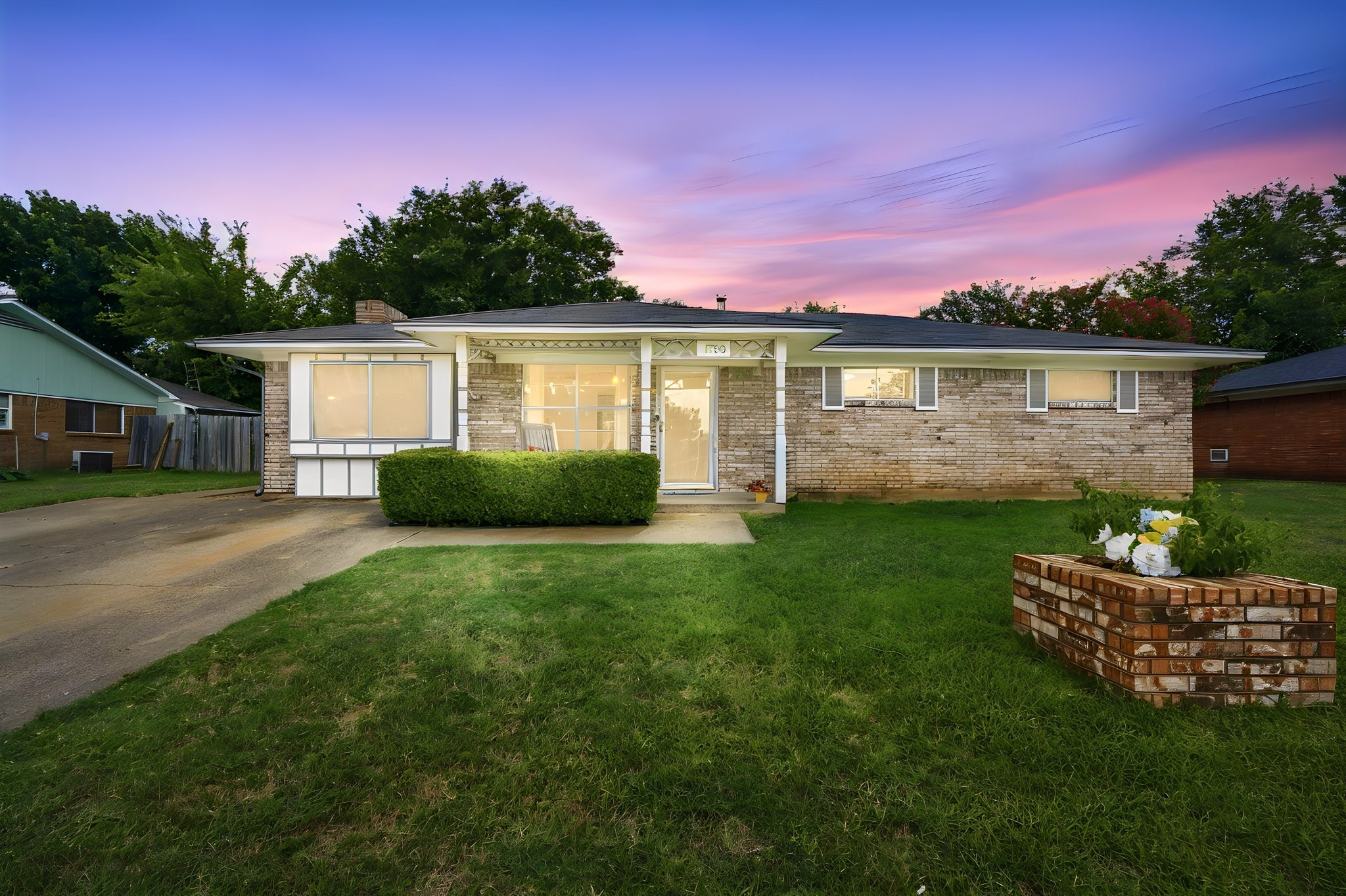 1508 Hillside Drive