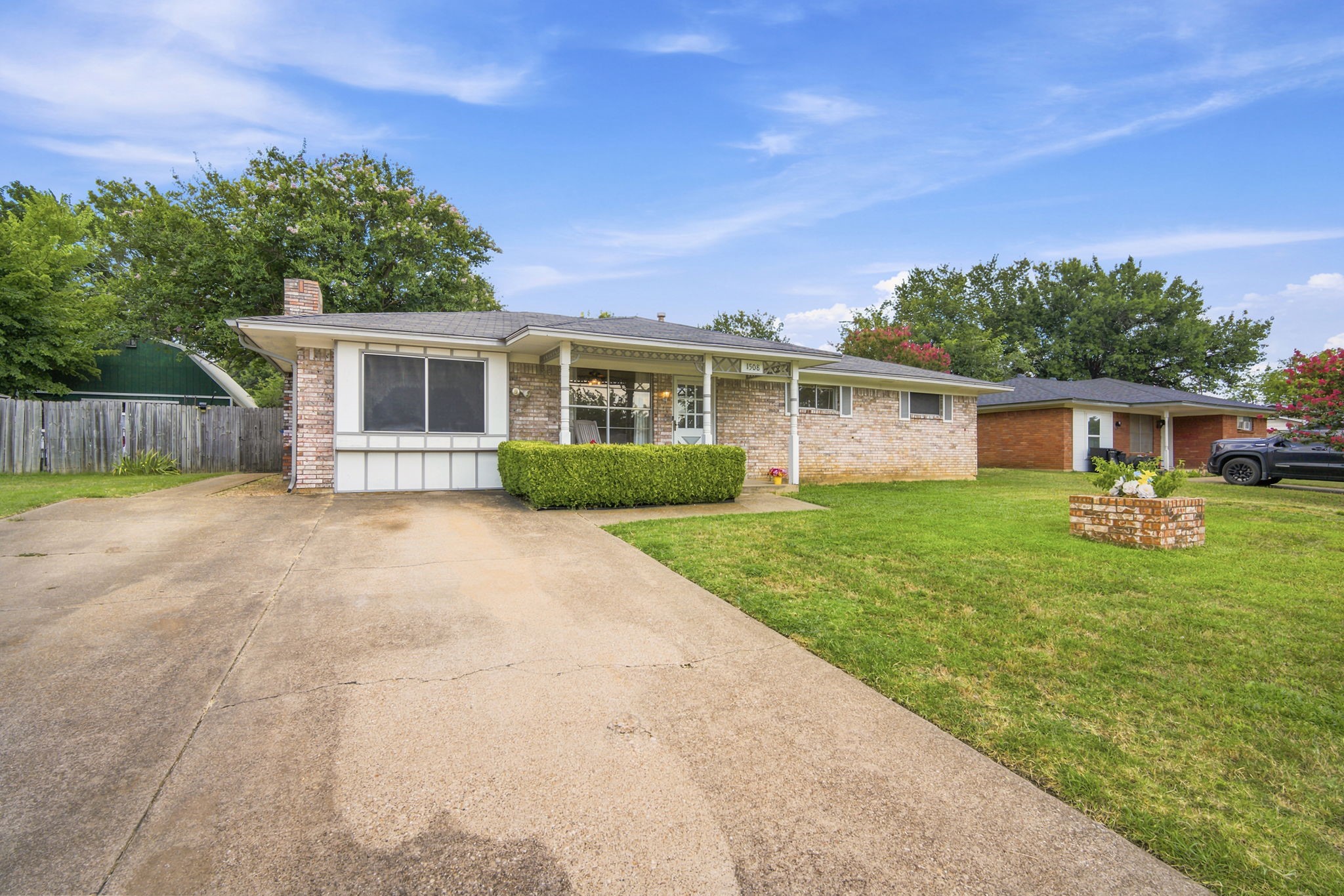 1508 Hillside Drive