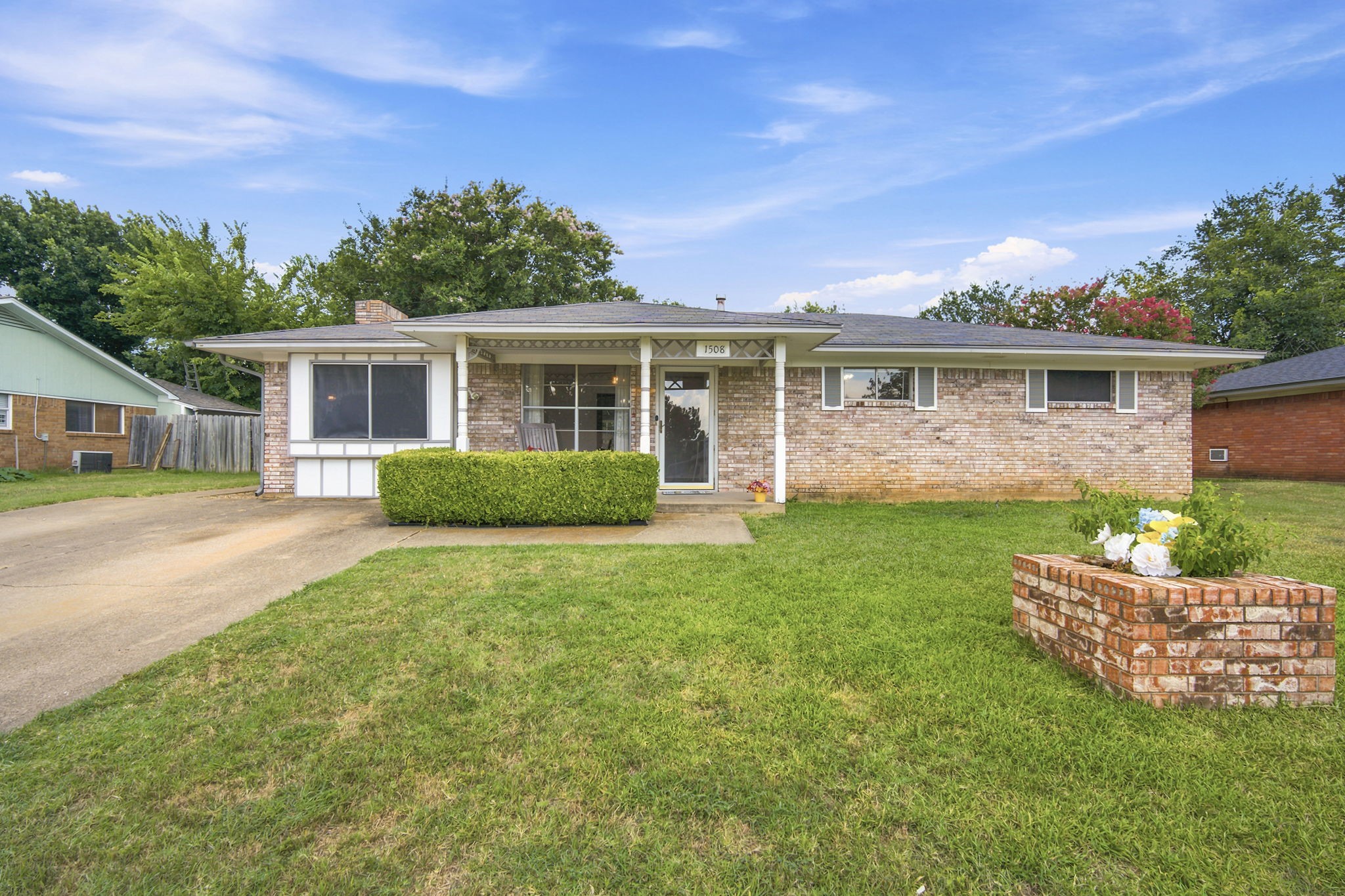 1508 Hillside Drive