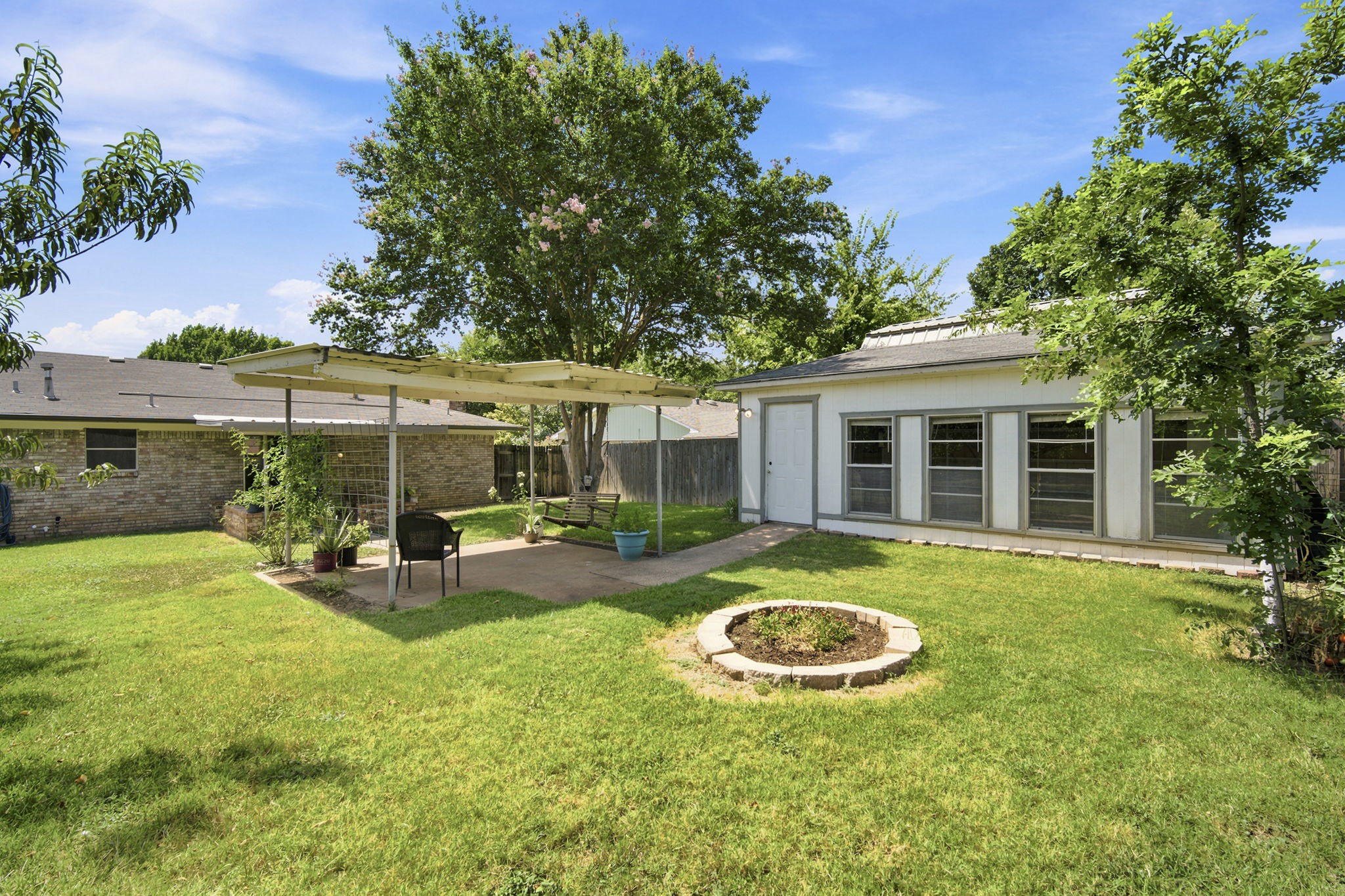 1508 Hillside Drive