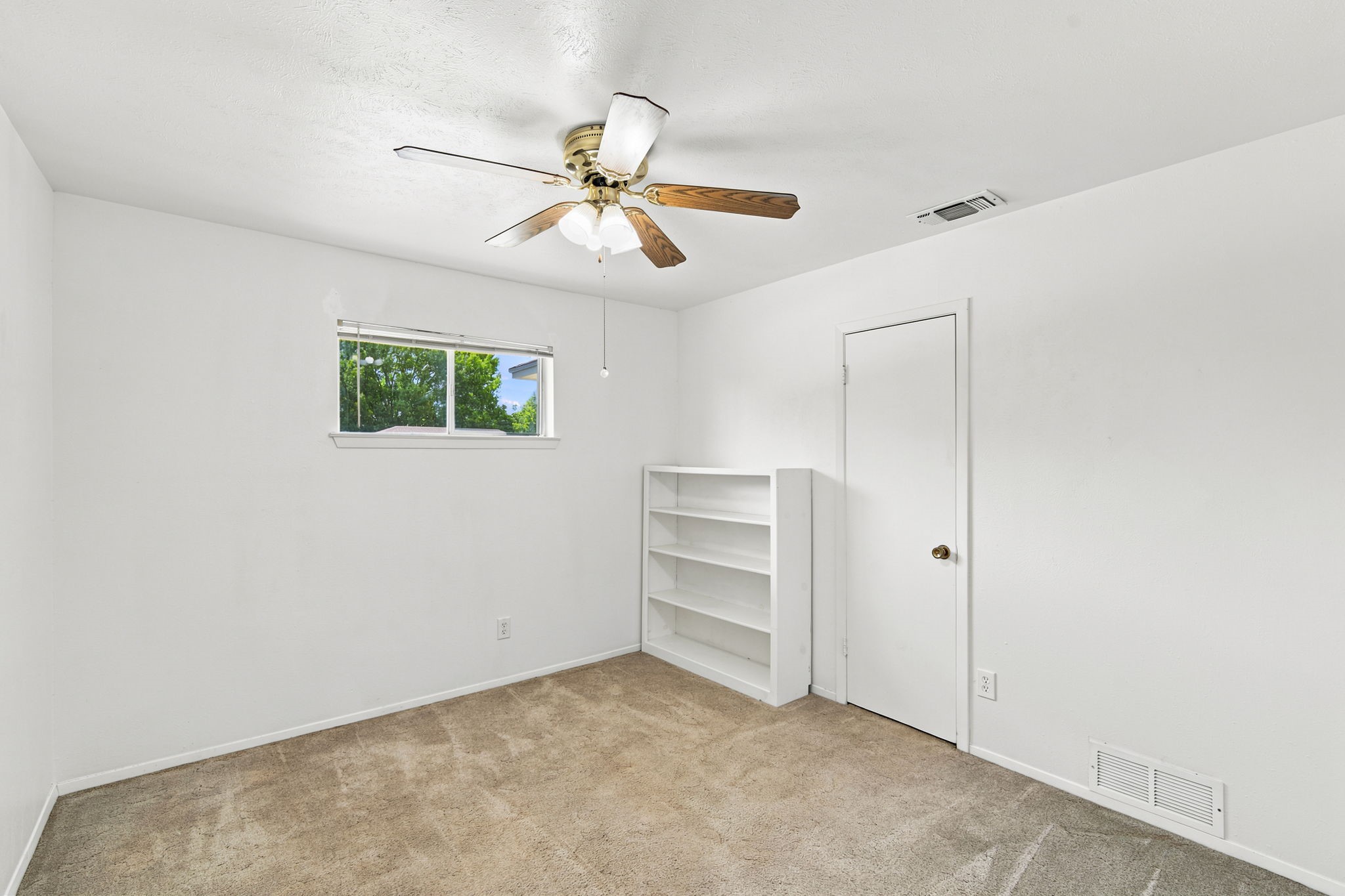 1508 Hillside Drive