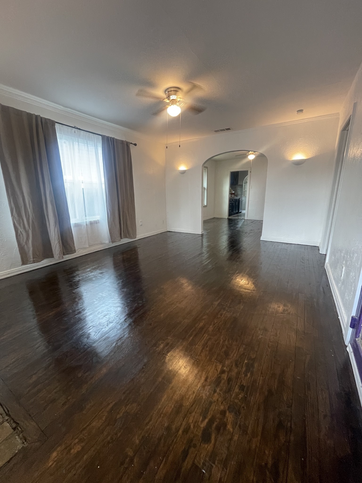 3819 Roseland Avenue